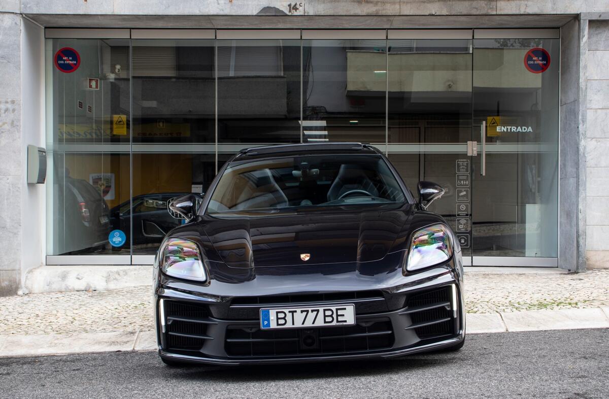 PORSCHE Panamera 4 E-Hybrid