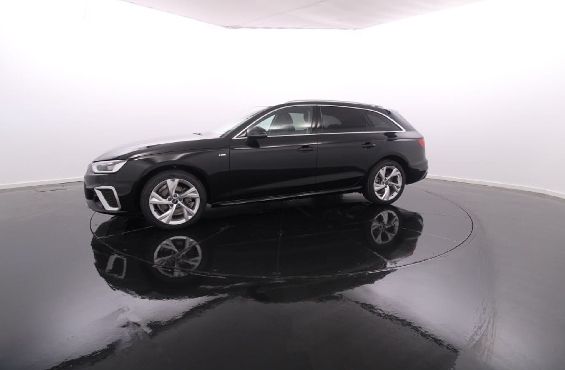 AUDI A6 Avant 55 TFSIe quattro S line S tronic