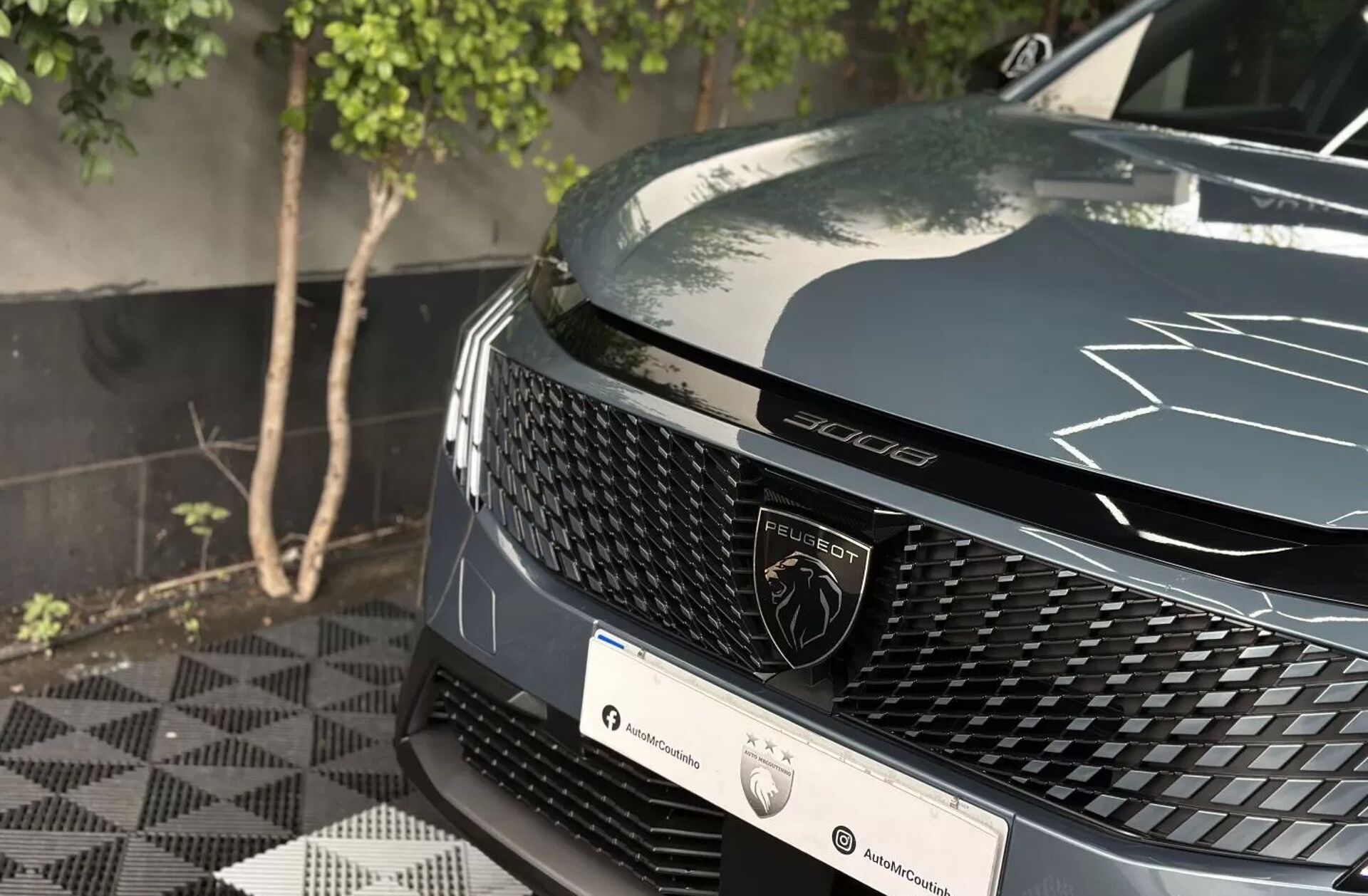 PEUGEOT 3008 1.2 Hybrid Allure e-DCS6