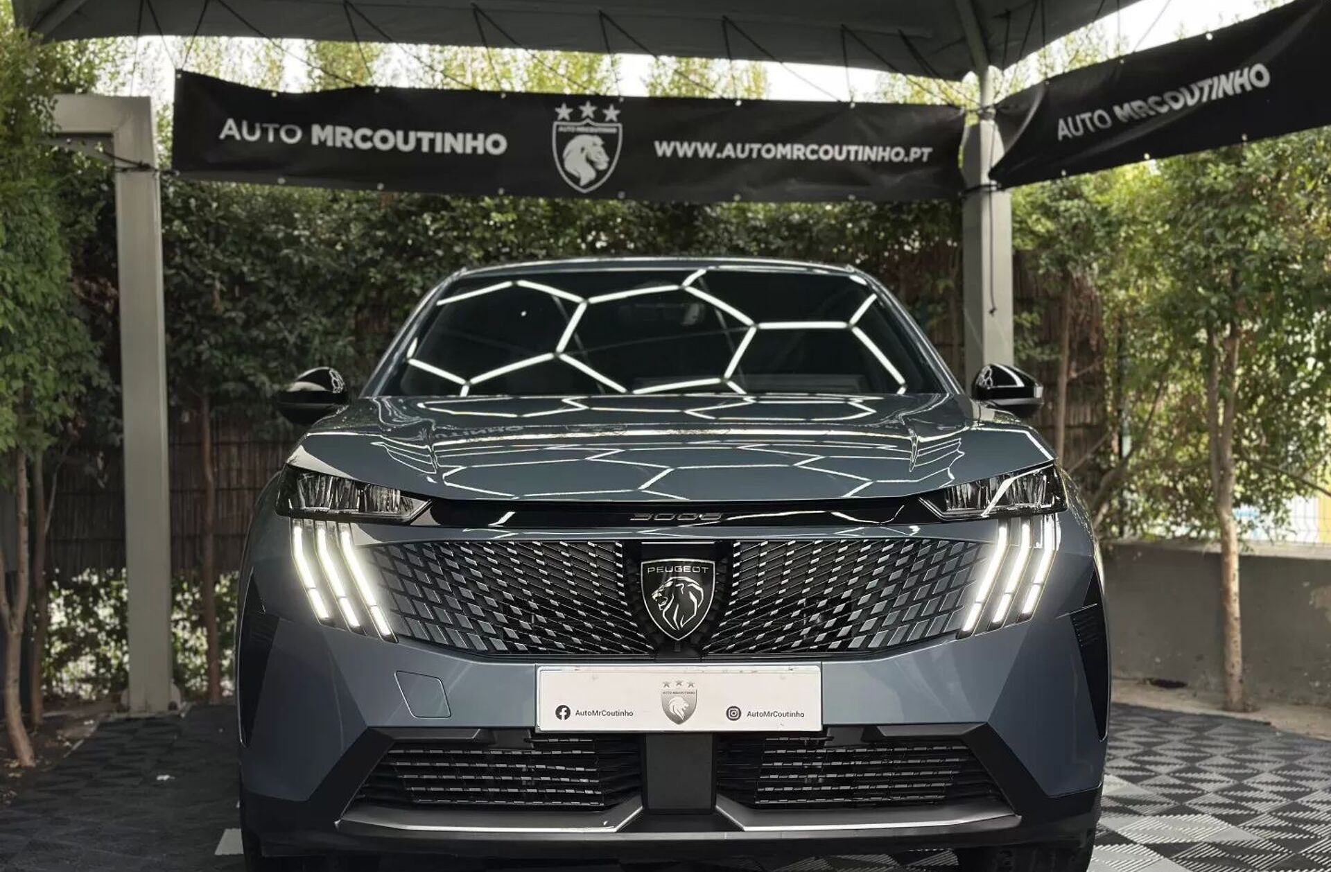 PEUGEOT 3008 1.2 Hybrid Allure e-DCS6