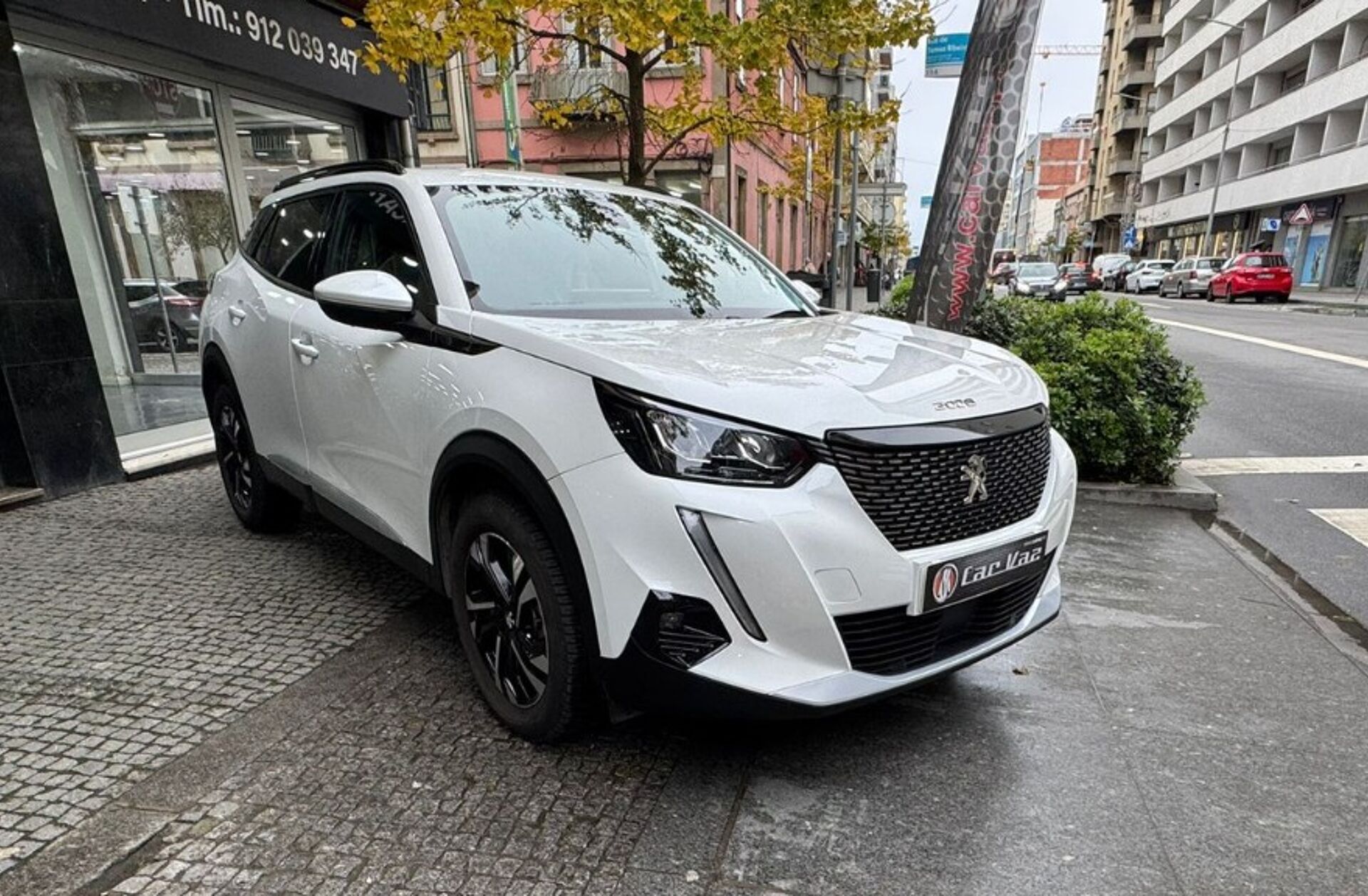 PEUGEOT 2008 1.5 BlueHDi Allure Pack EAT8