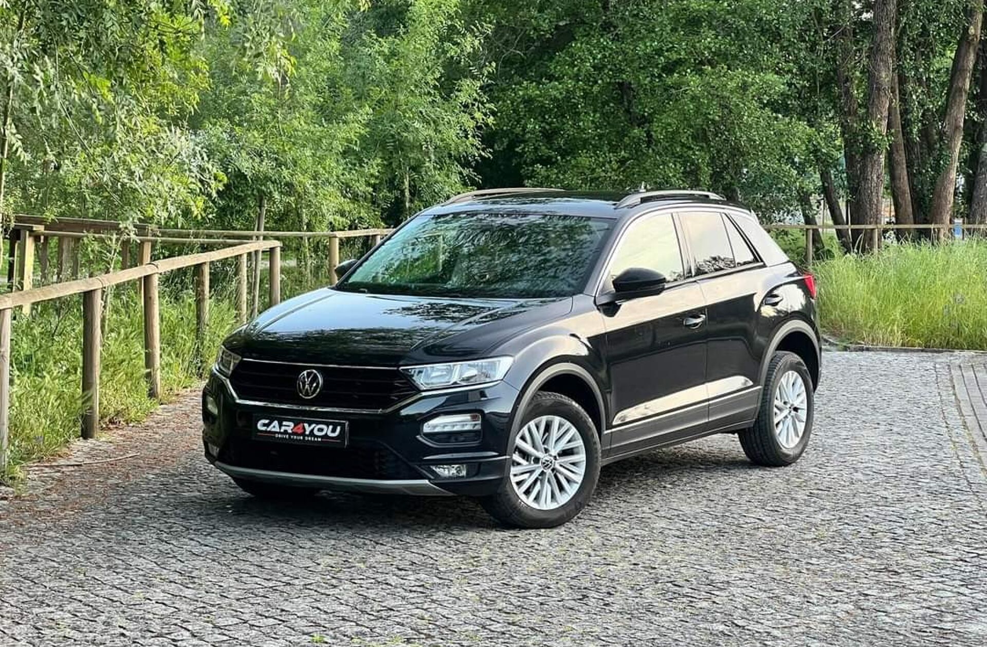VOLKSWAGEN T-Roc 1.0 TSI Style