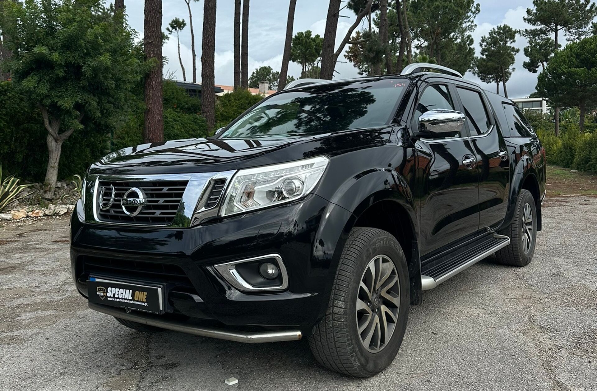 NISSAN Navara 2.3 dCi CD 4WD N-Connecta