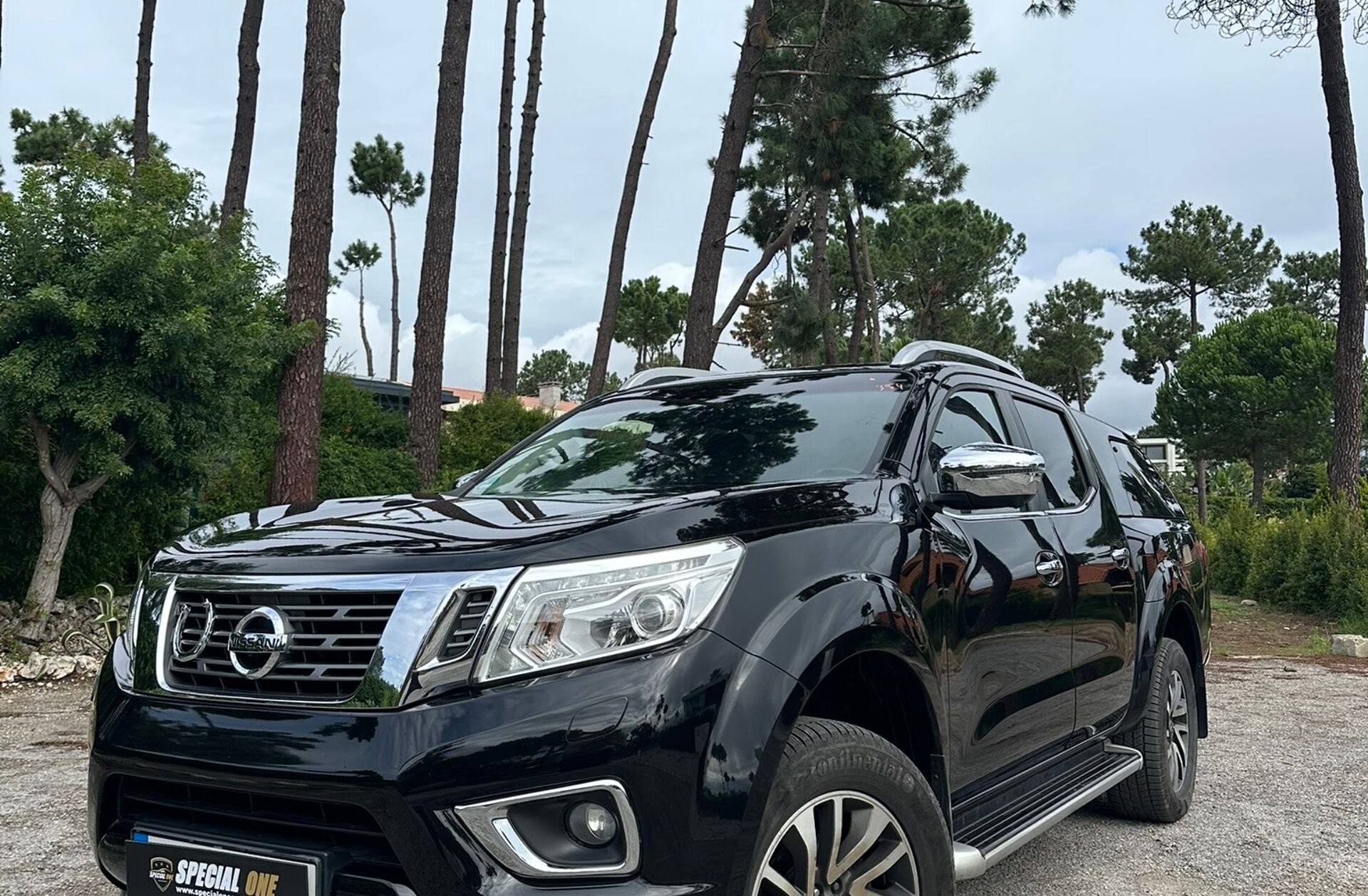 NISSAN Navara 2.3 dCi CD 4WD N-Connecta