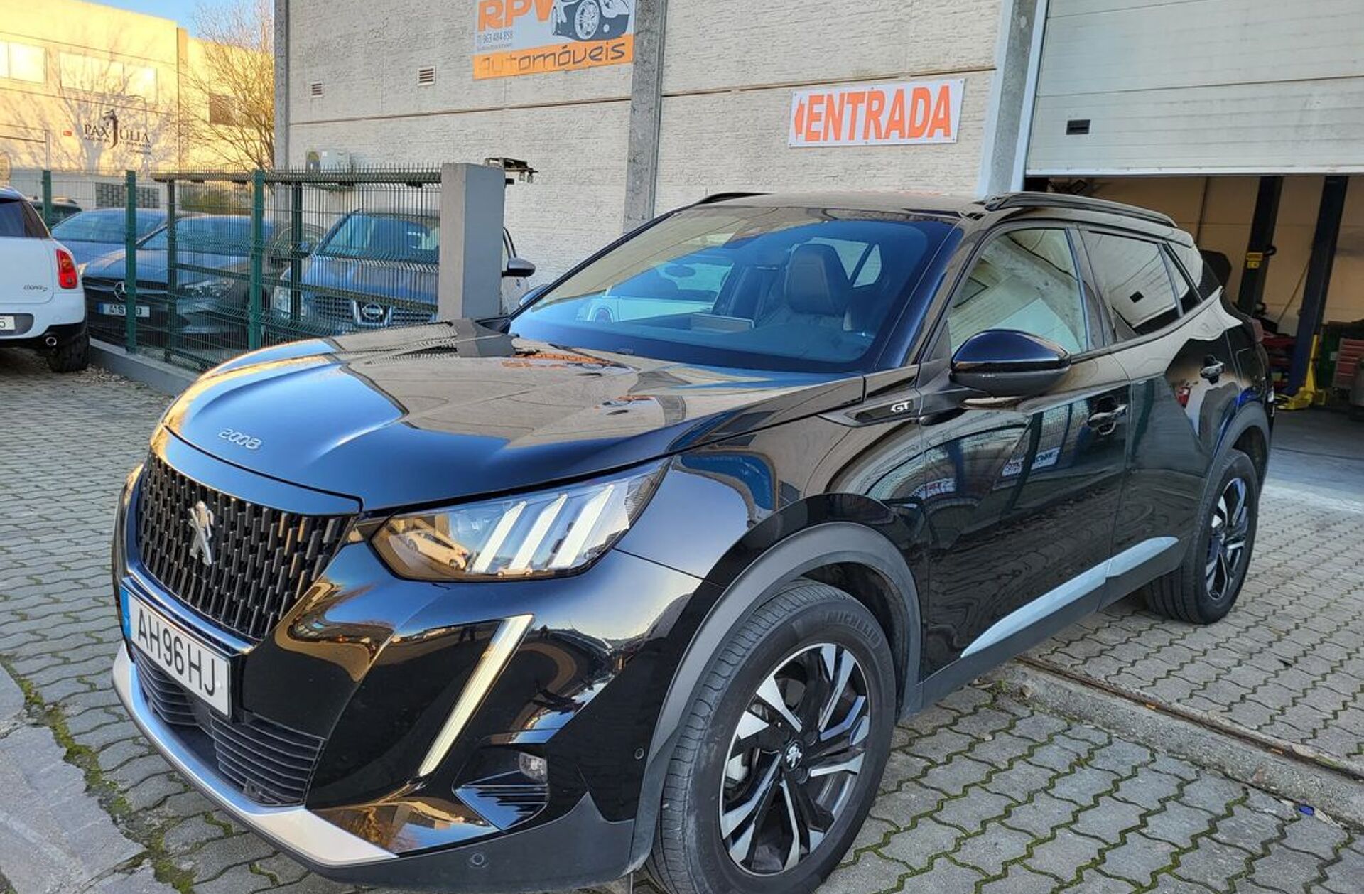 PEUGEOT 2008 1.2 PureTech GT