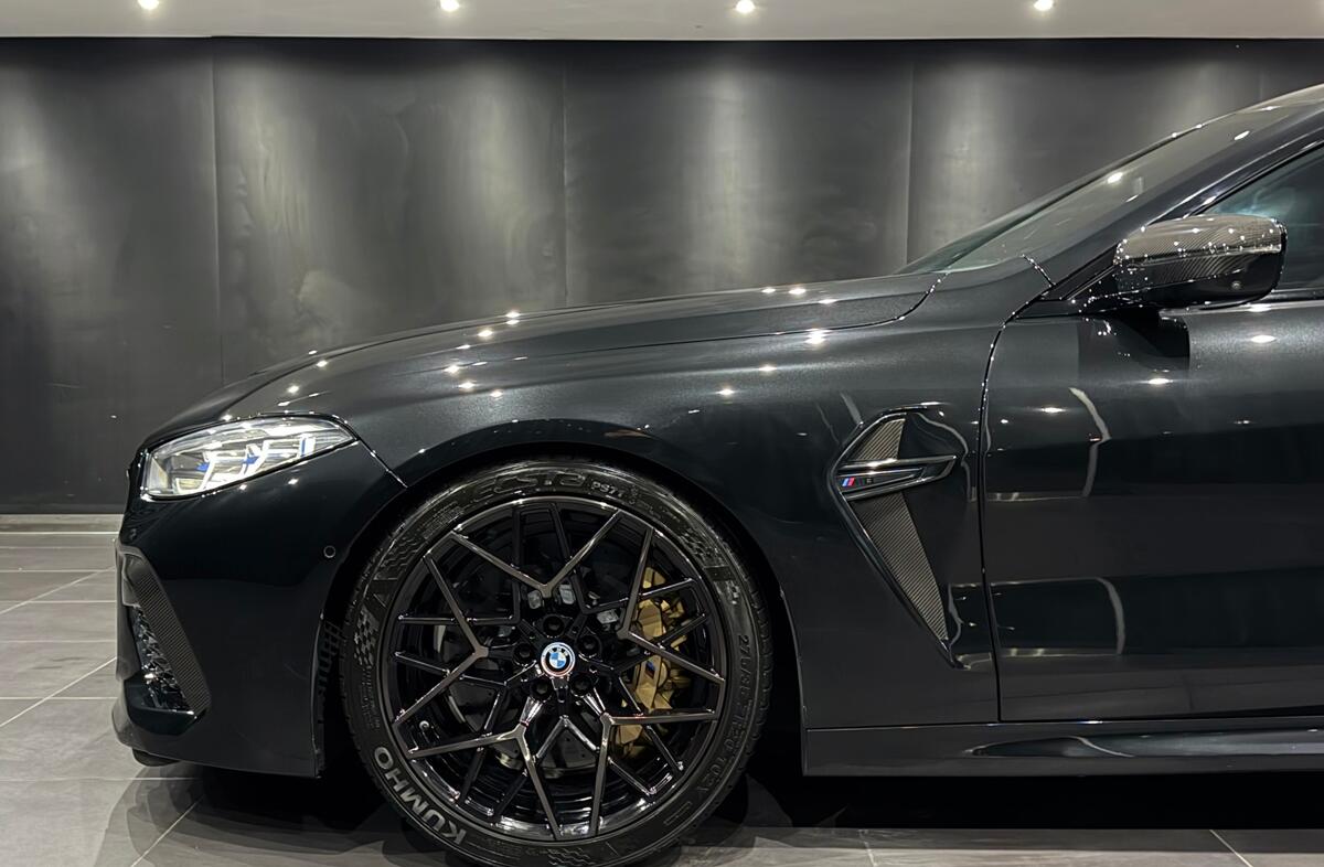 BMW Serie-8 M8