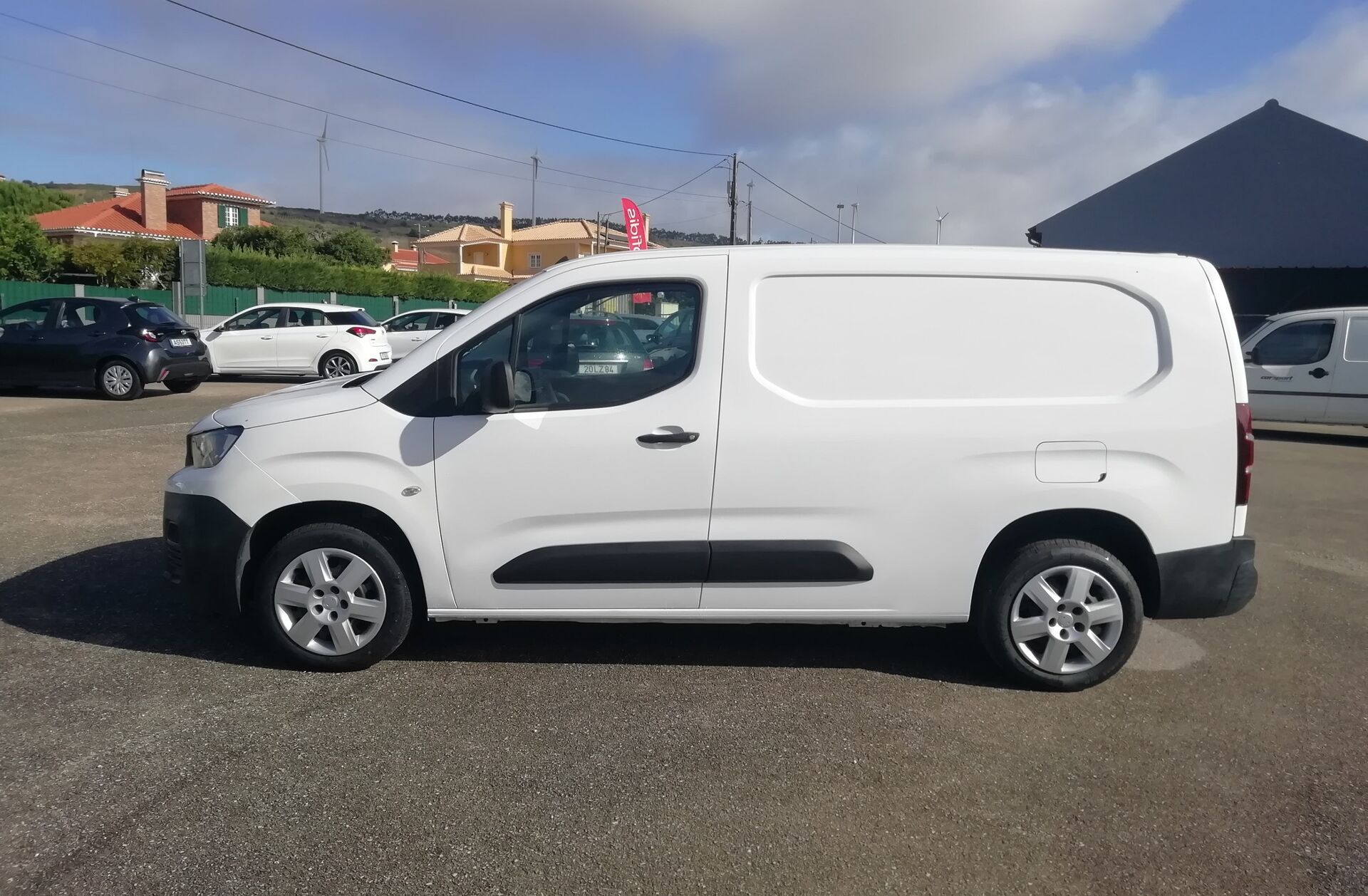 PEUGEOT Partner 1.5 BlueHDi Pro Longa