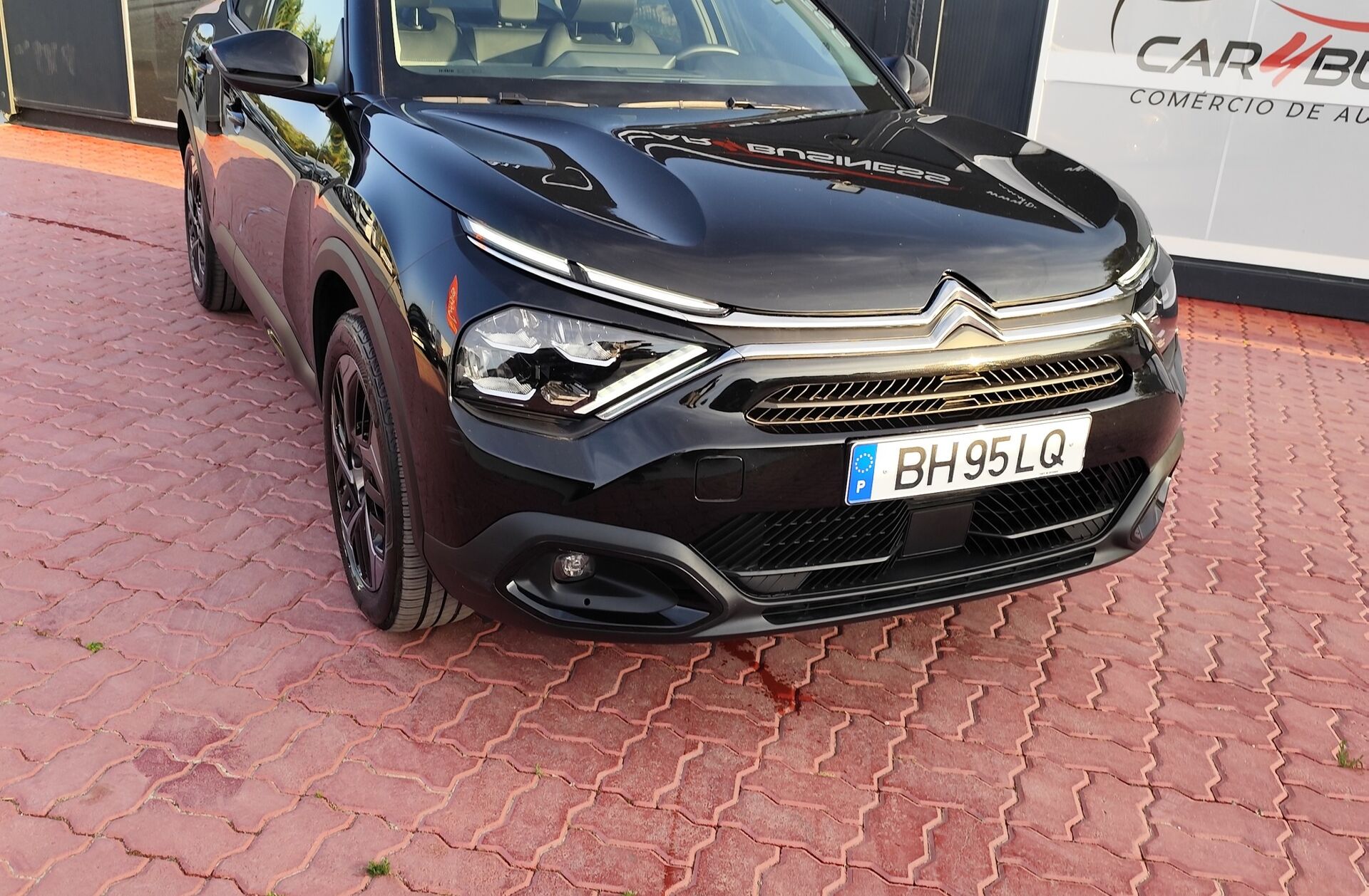 CITROEN C4 X 1.2 PureTech Plus EAT8