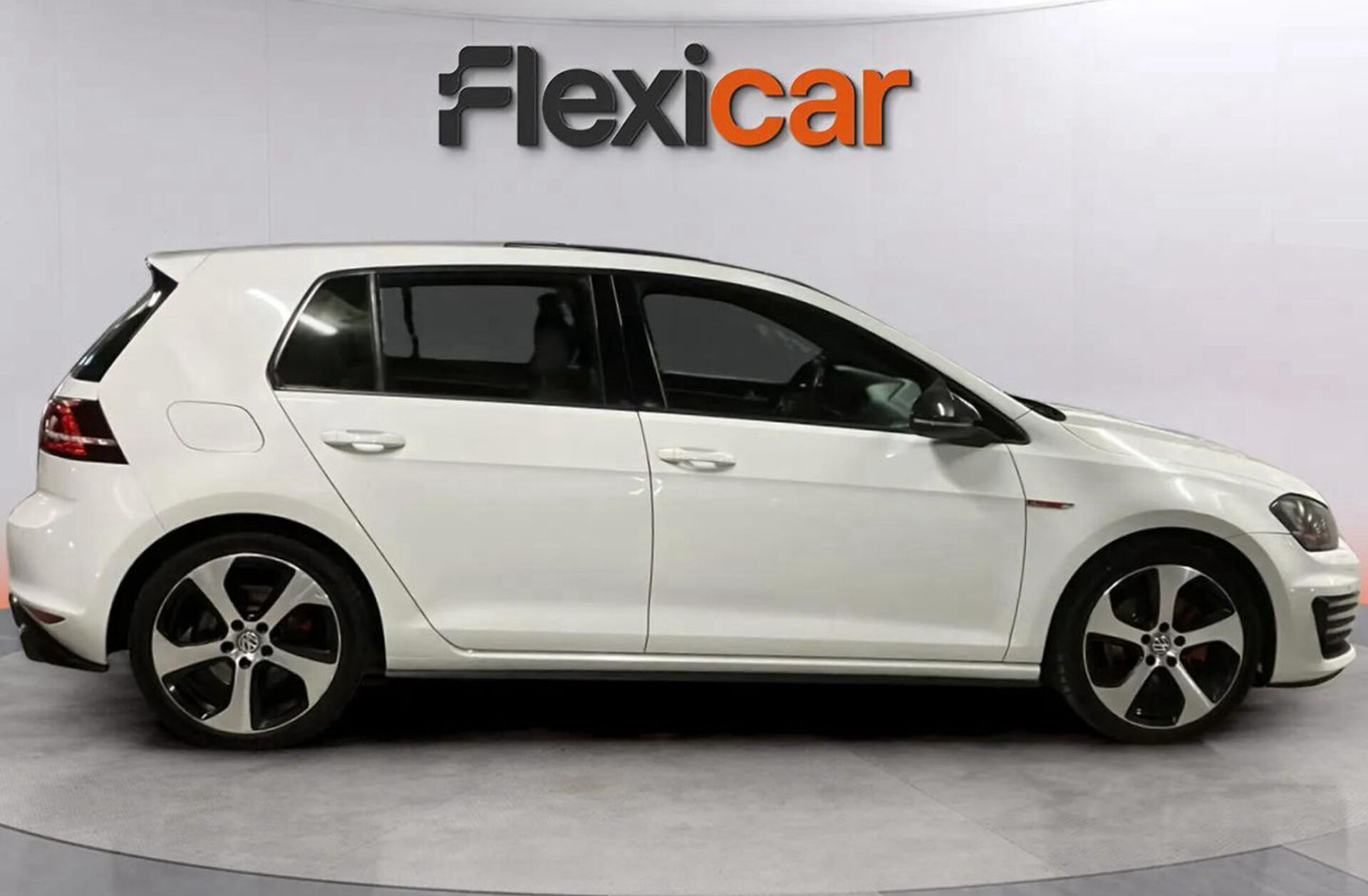 VOLKSWAGEN Golf 2.0 TSi GTi DSG Performance