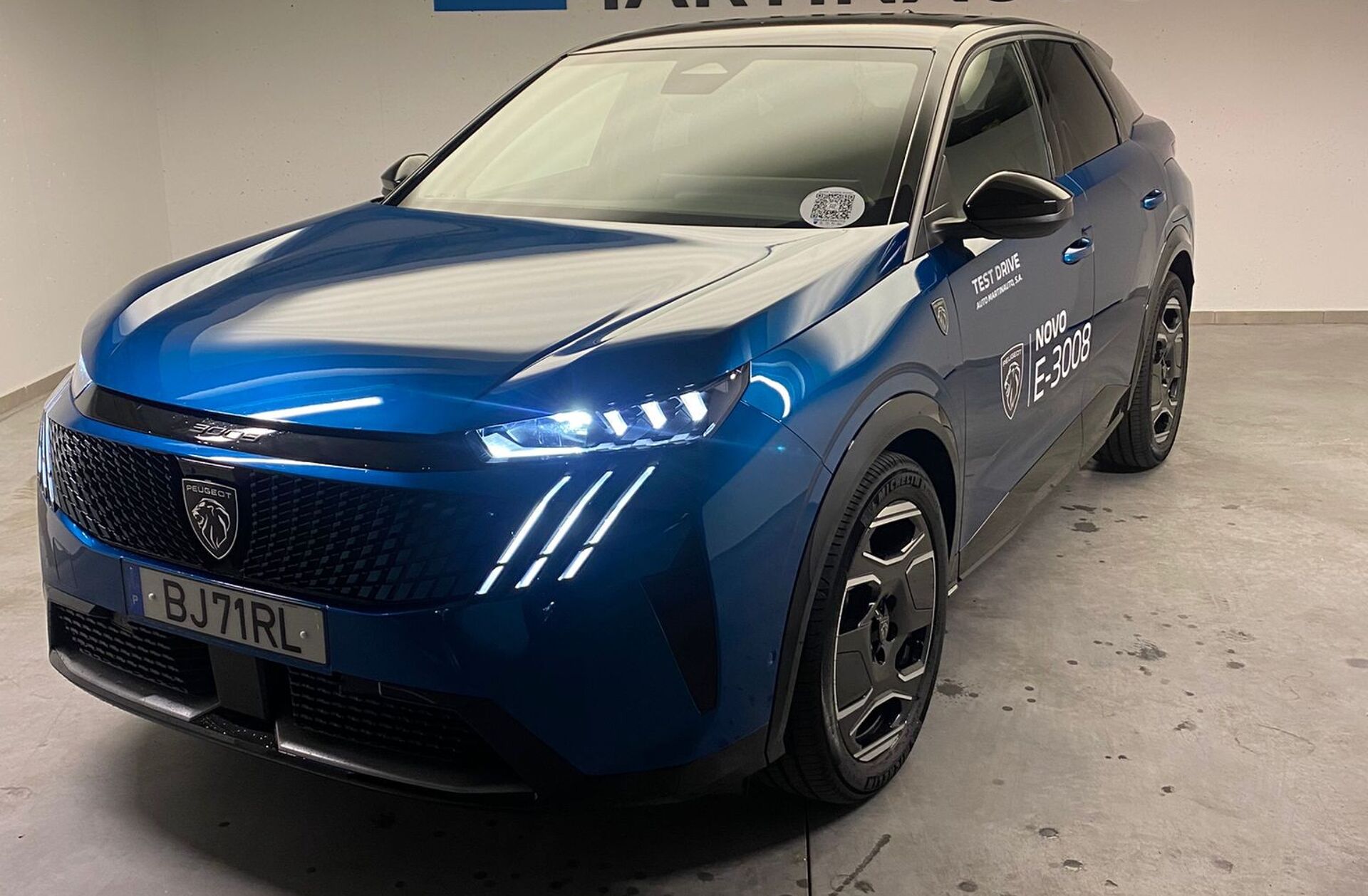 PEUGEOT 3008 73 kWh GT
