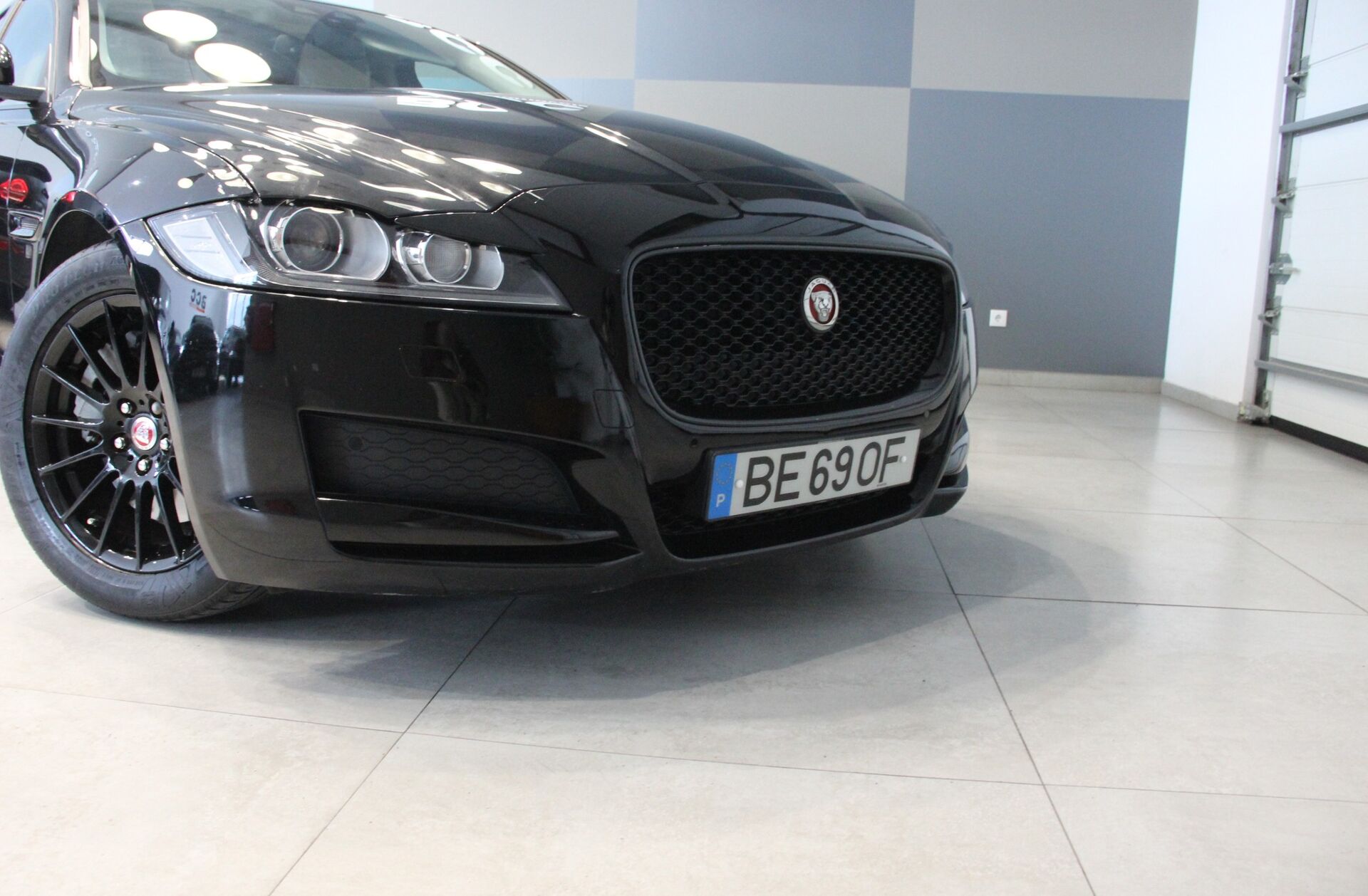 JAGUAR XF 2.0 D Prestige Aut.