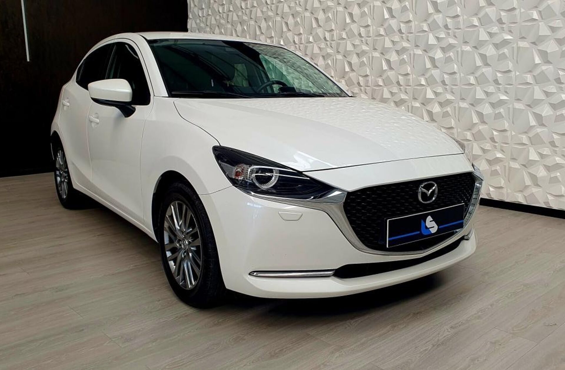 MAZDA 2 Mazda 1.5 Sky-G Evolve Navi