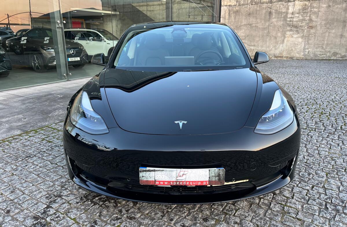 TESLA Model 3 Long Range Tração Integral