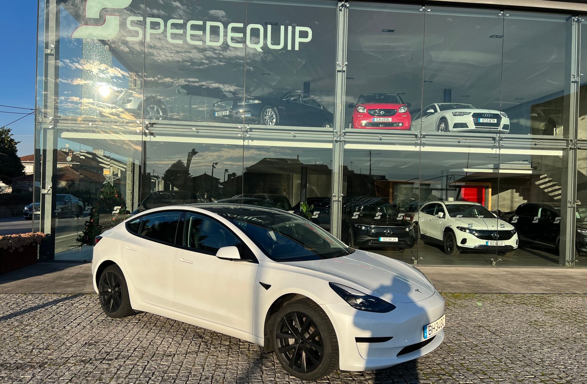 TESLA Model 3 Long Range Tração Integral