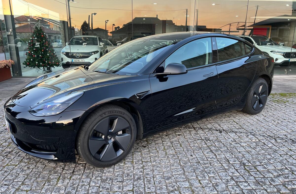 TESLA Model 3 Long Range Tração Integral