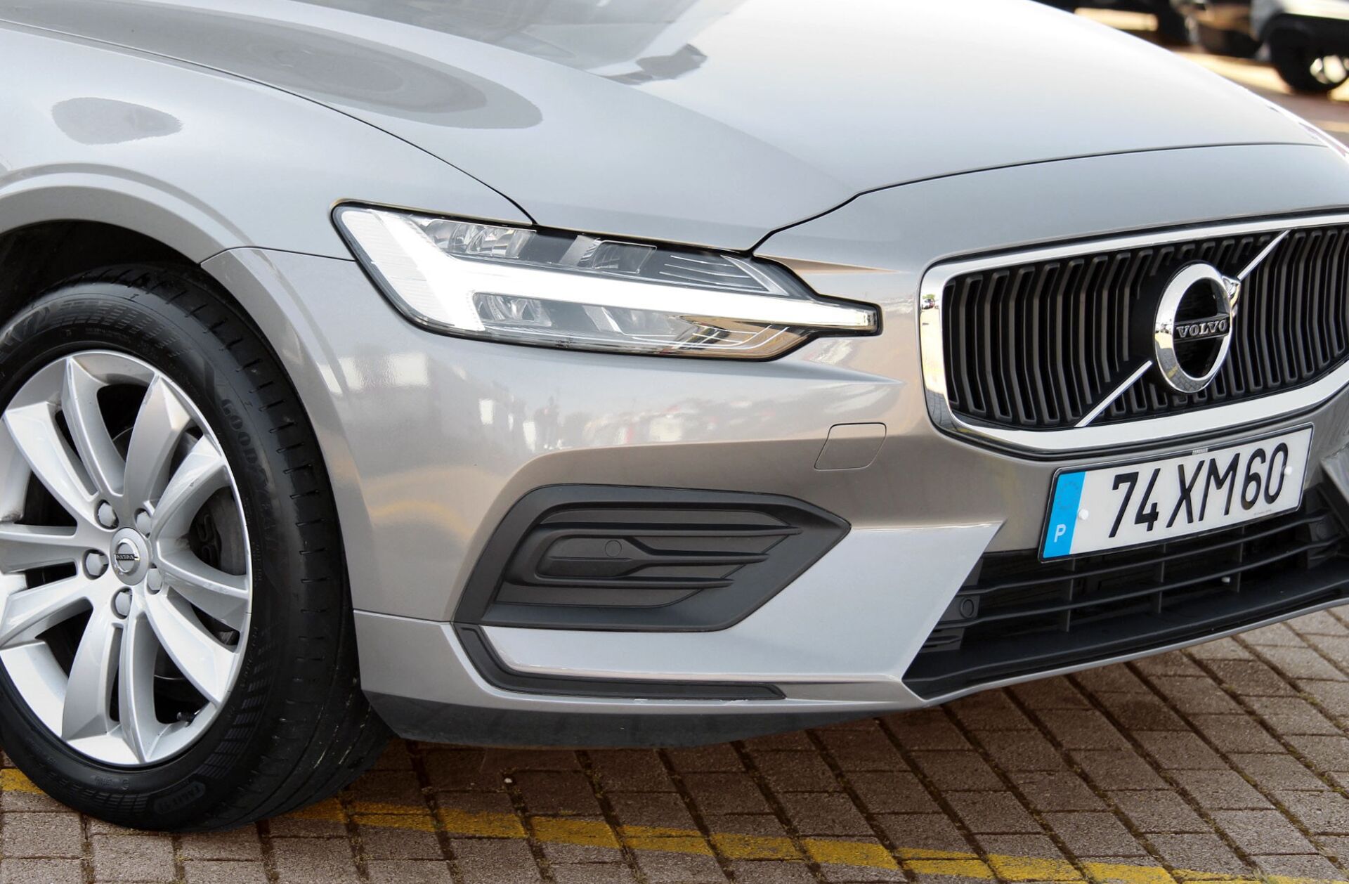 VOLVO V60 2.0 D3 Momentum