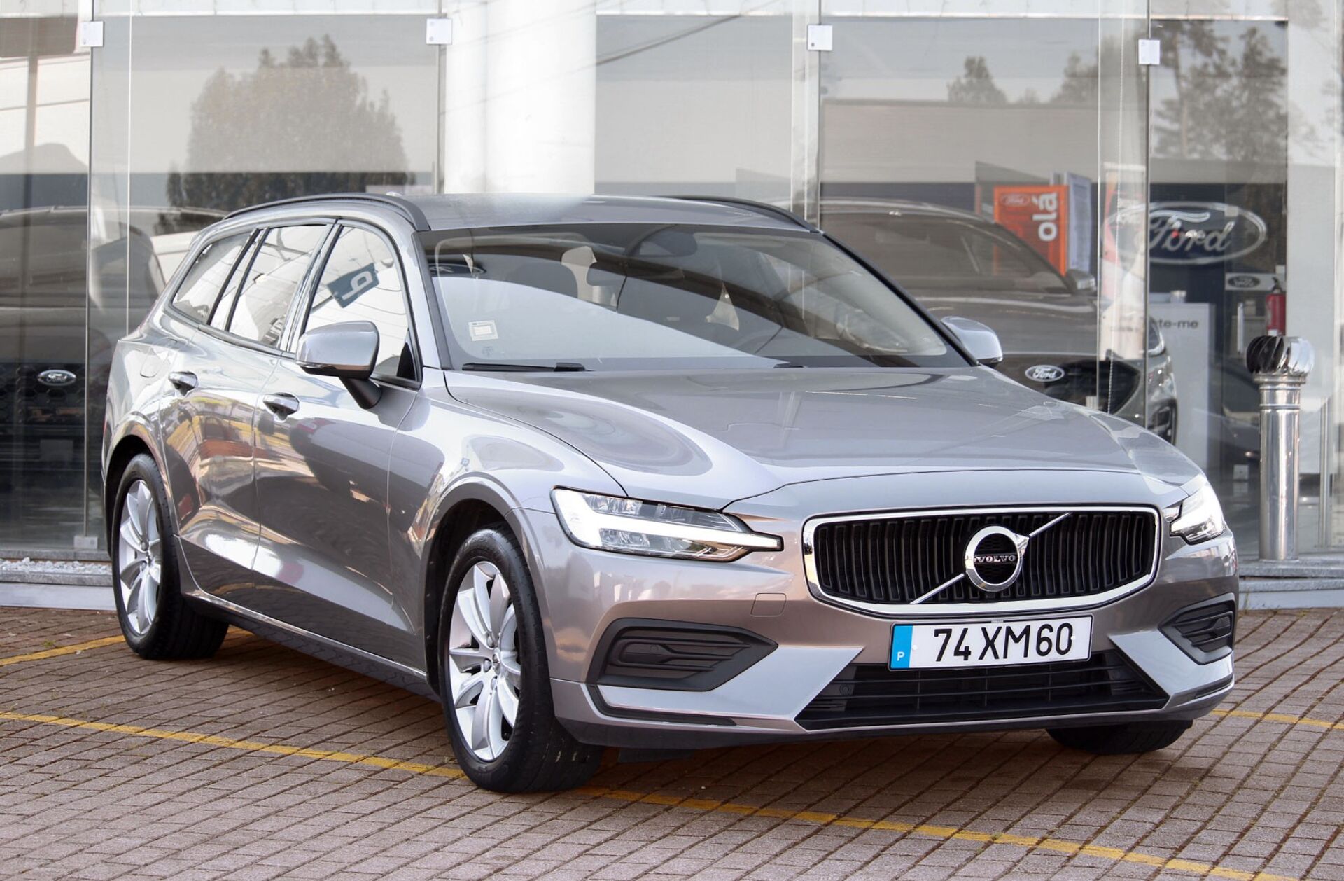 VOLVO V60 2.0 D3 Momentum
