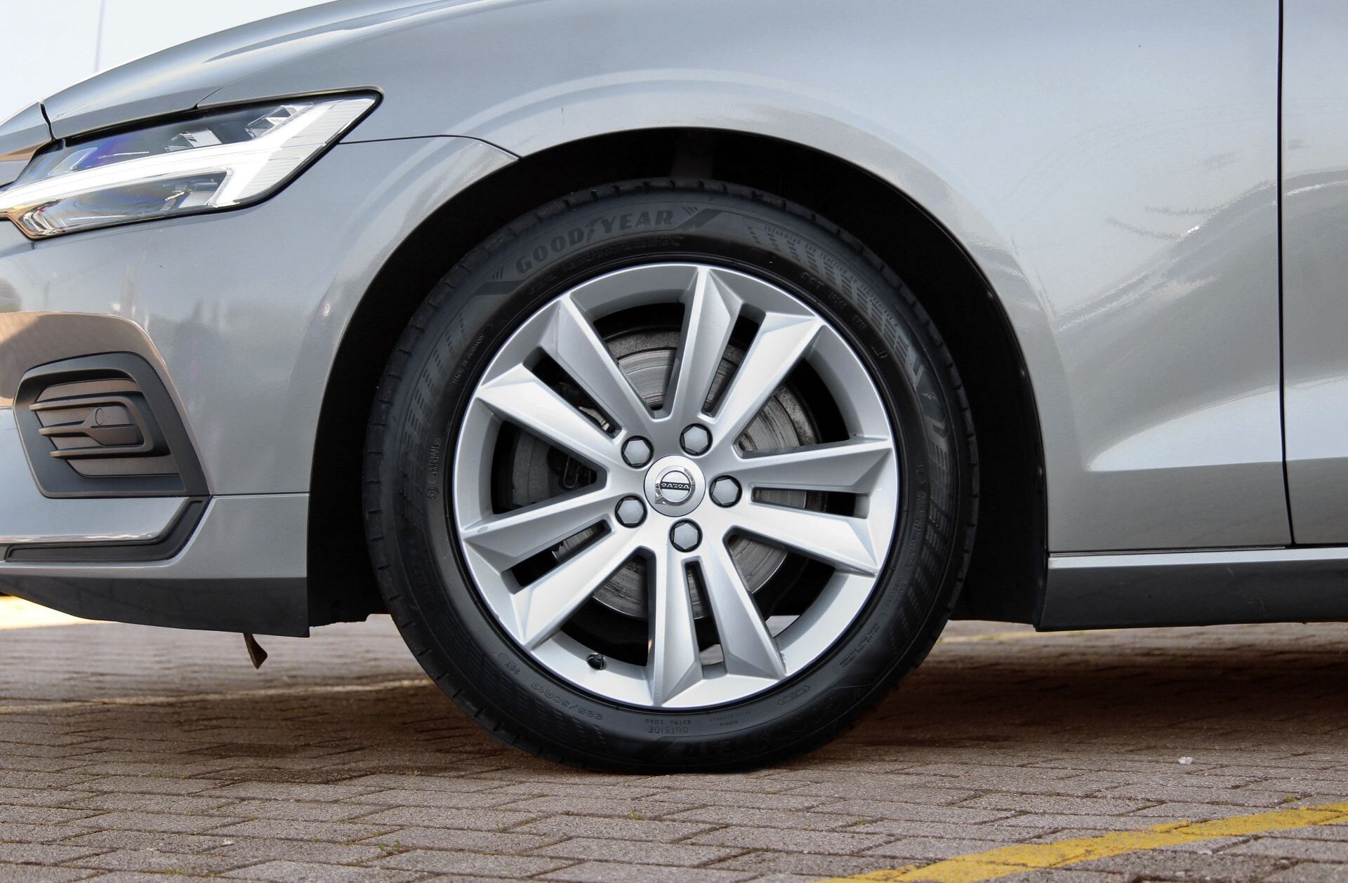 VOLVO V60 2.0 D3 Momentum