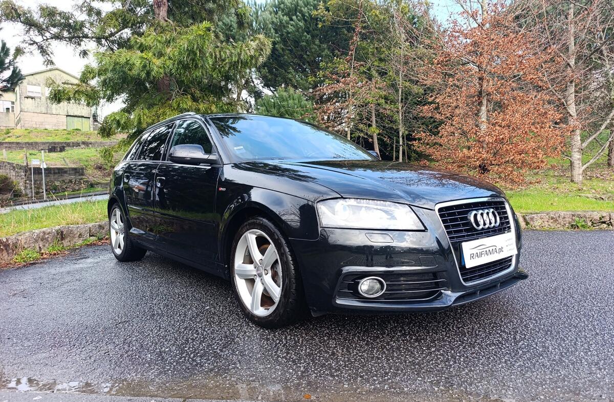 AUDI A3 1.6 TDi S-line