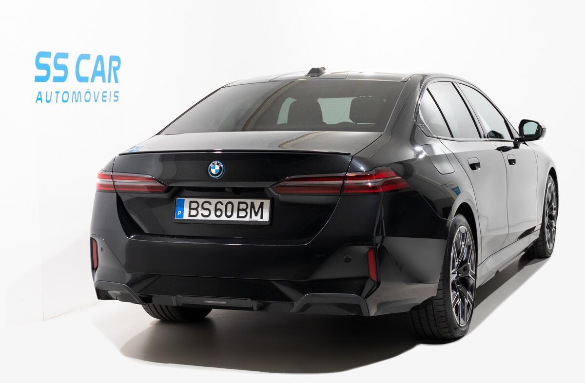 BMW Serie-5 530 e Pack Desportivo M Pro