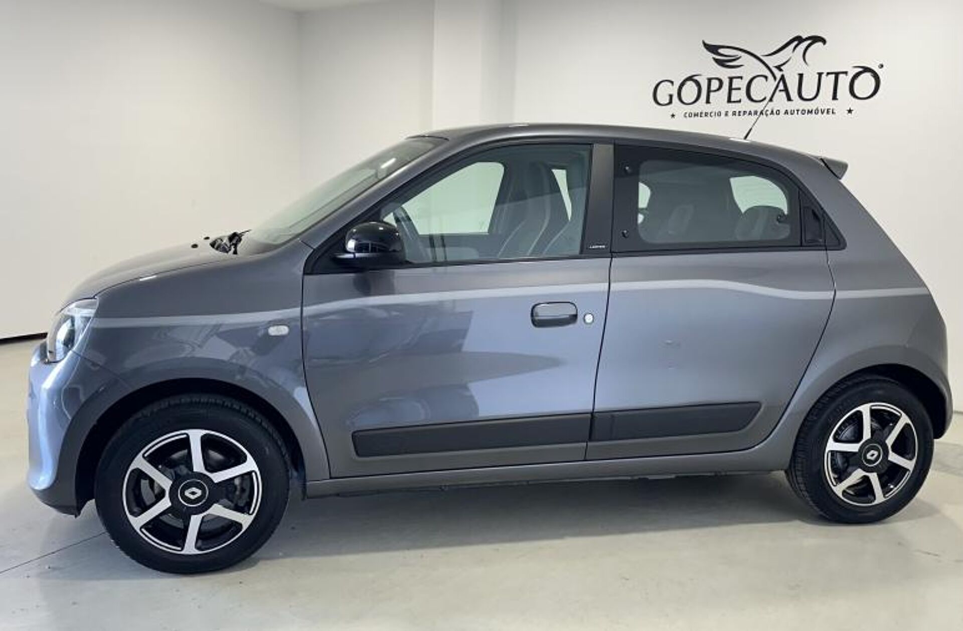 RENAULT Twingo 1.0 SCe Limited EDC