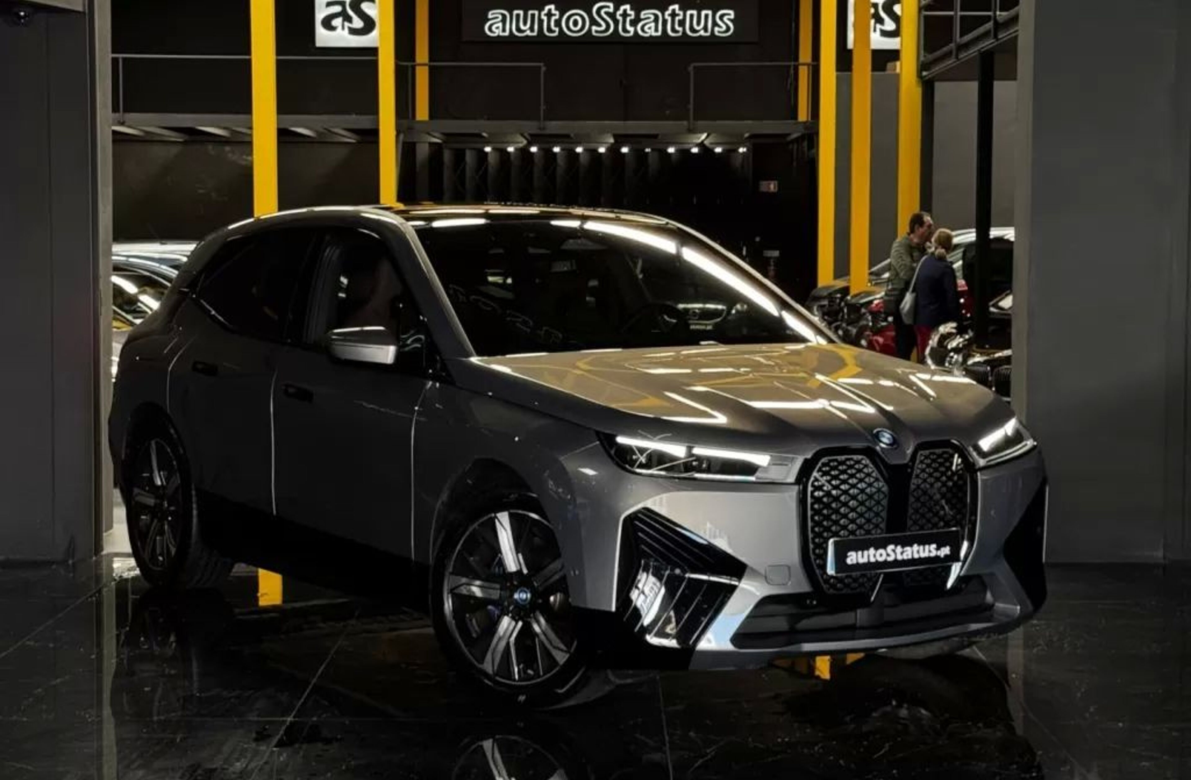 BMW iX xDrive 40 Pack Desportivo