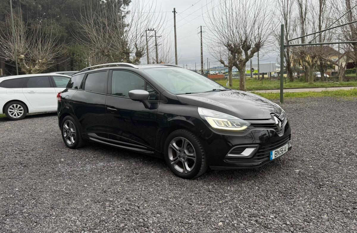 RENAULT Clio 1.2 TCe GT Line