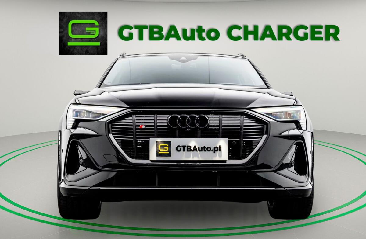 AUDI e-tron S quattro