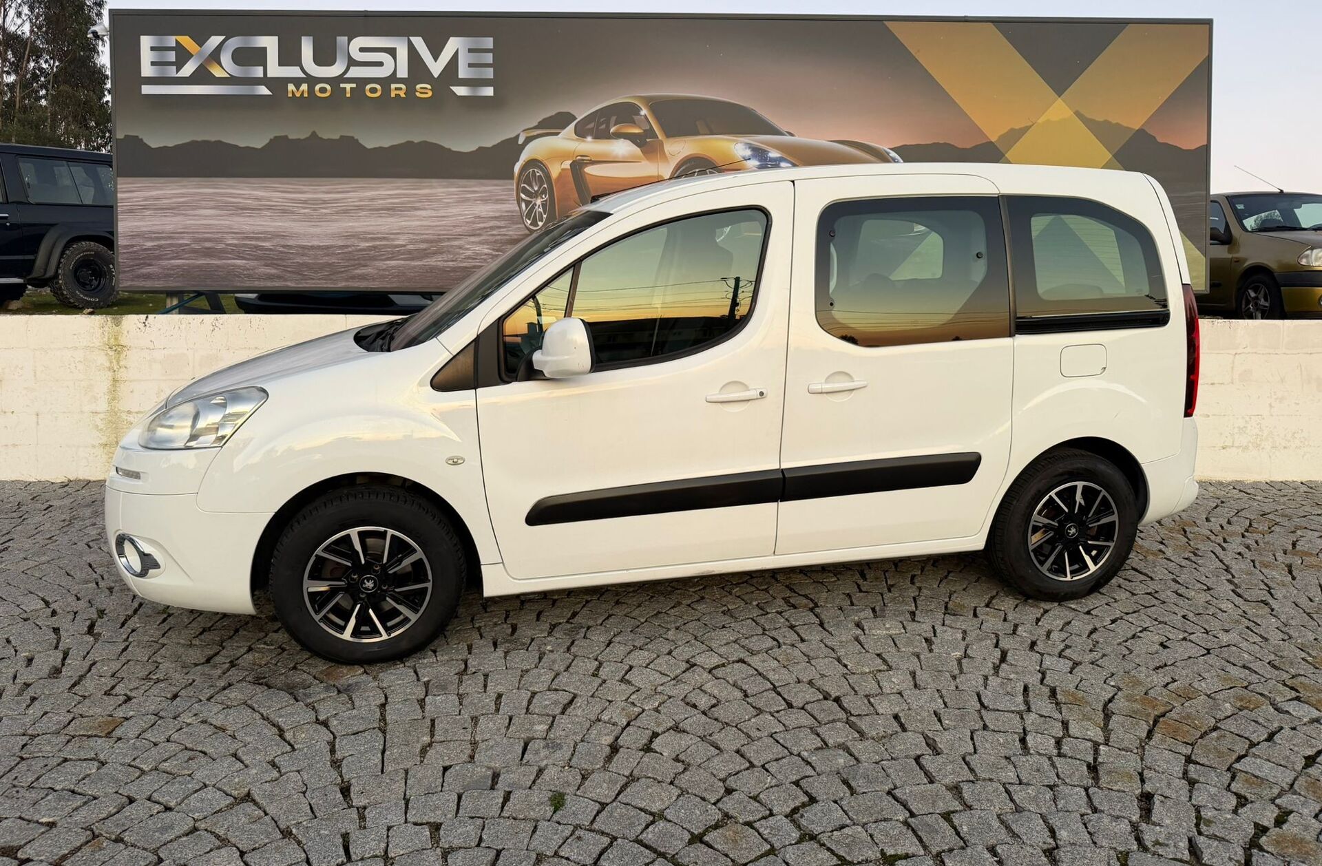 PEUGEOT Partner 1.6 e-HDi Outdoor