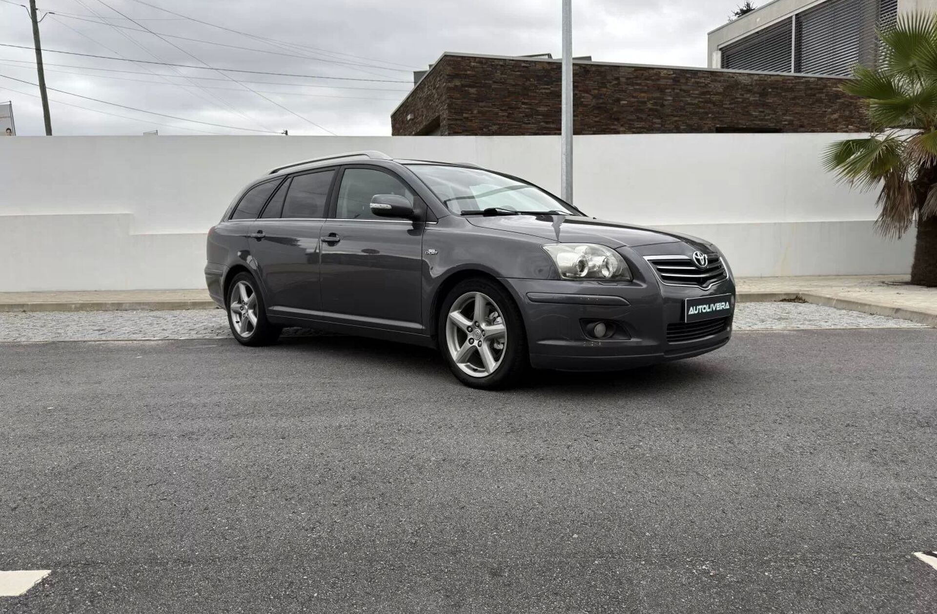 TOYOTA Avensis SW 2.2 D-CAT Sol+GPS