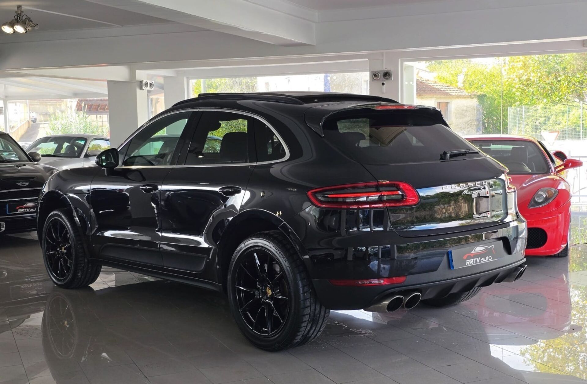 PORSCHE Macan S