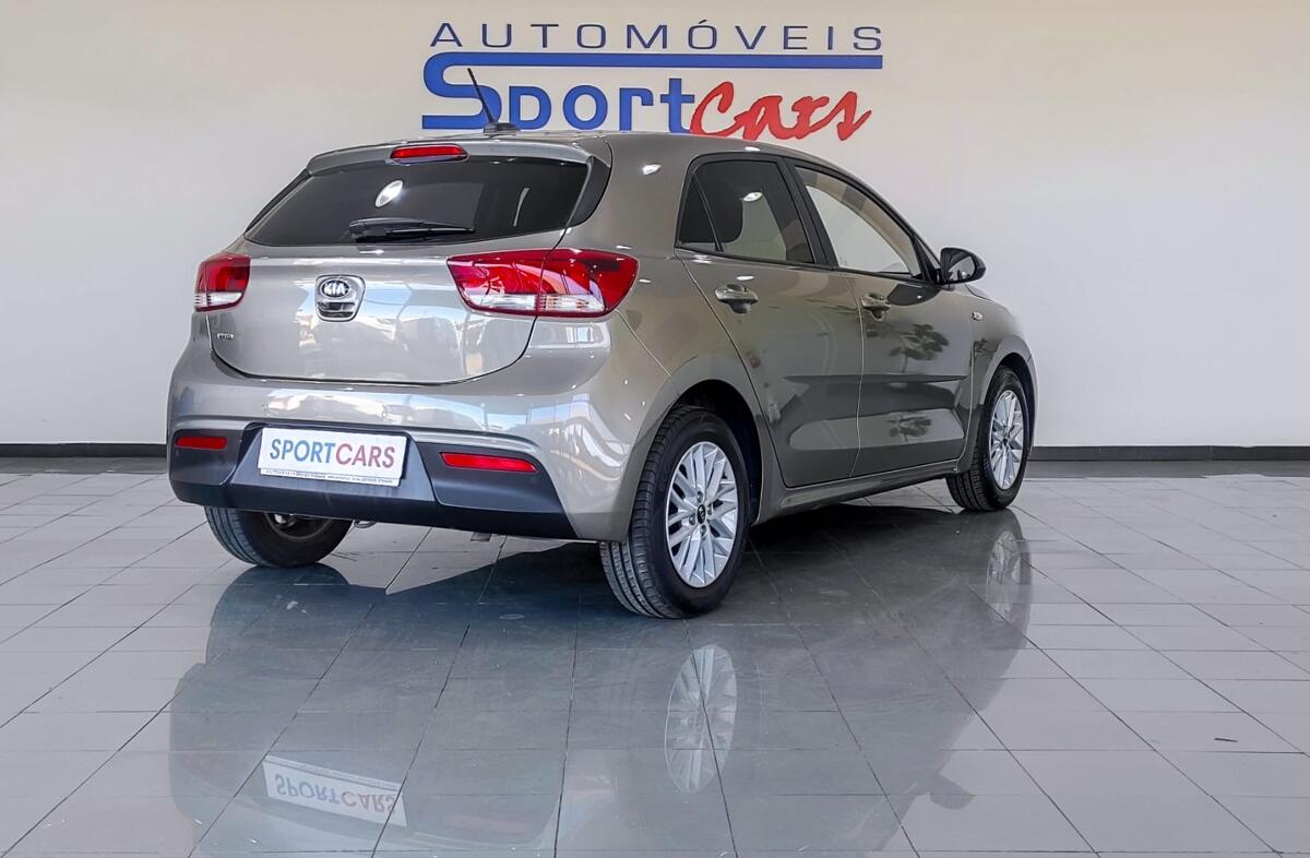KIA Rio 1.2 CVVT Urban