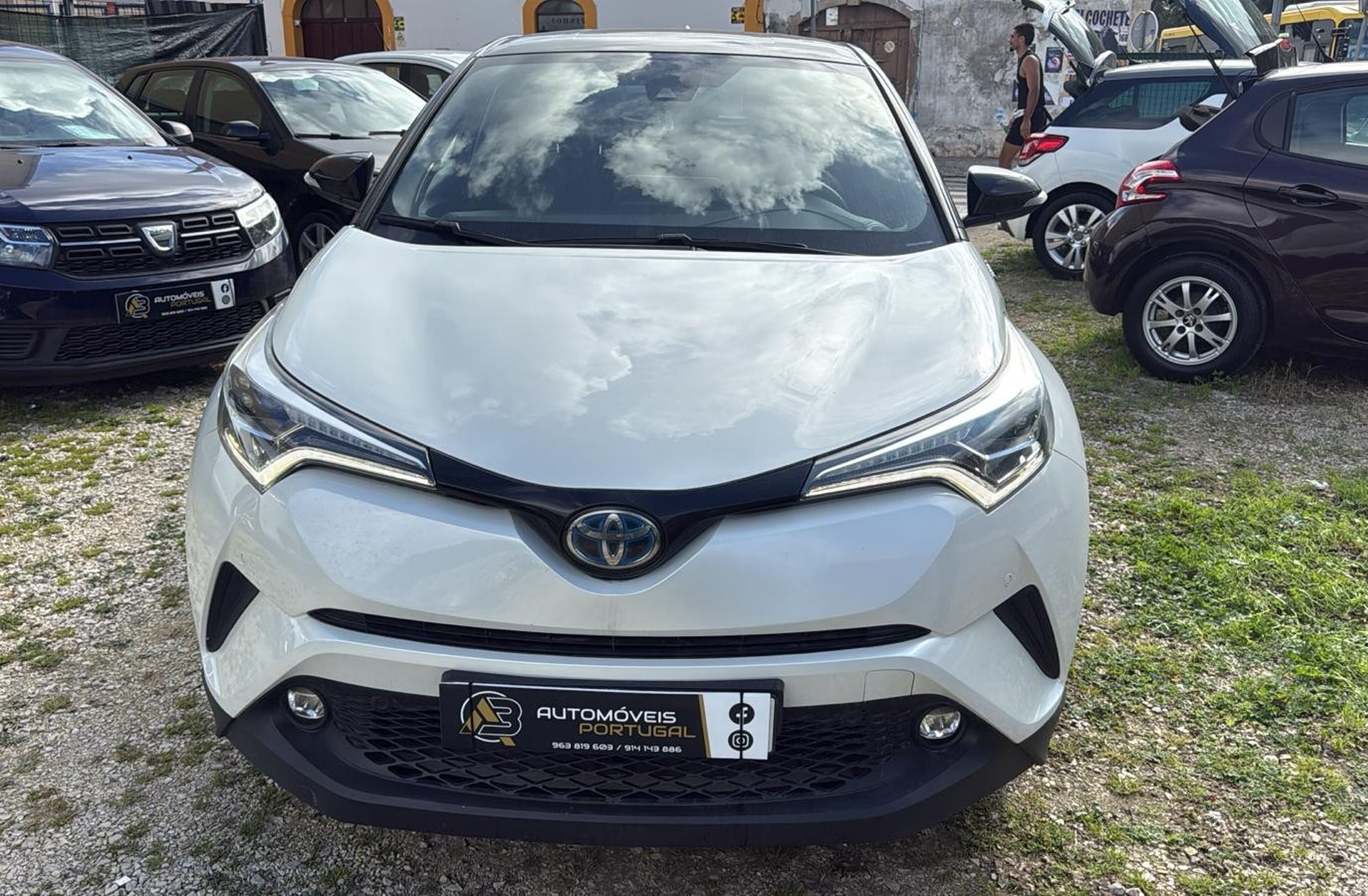 TOYOTA C-HR 1.8 Hybrid Exclusive