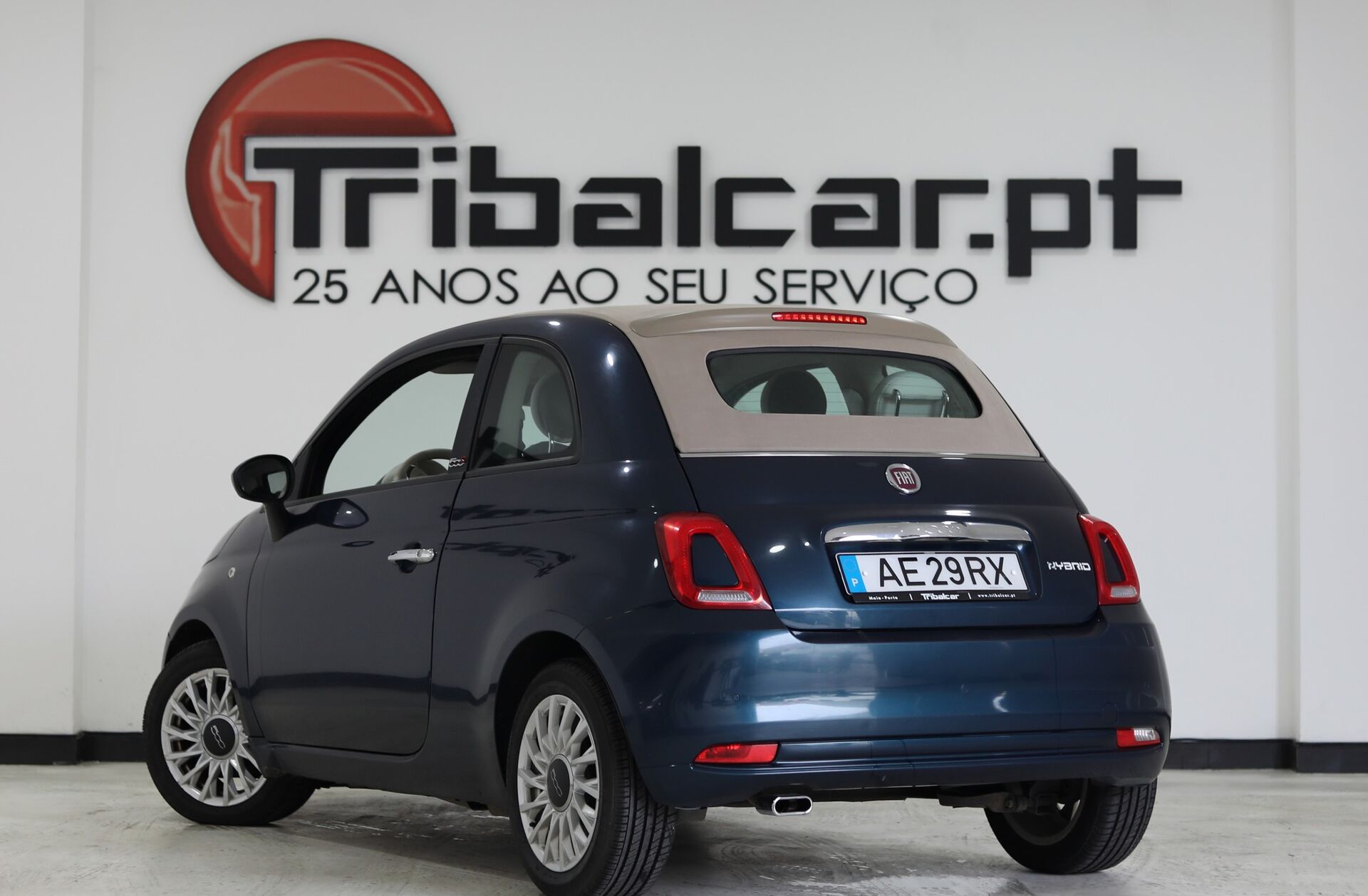 FIAT 500 C 1.0 Hybrid Lounge
