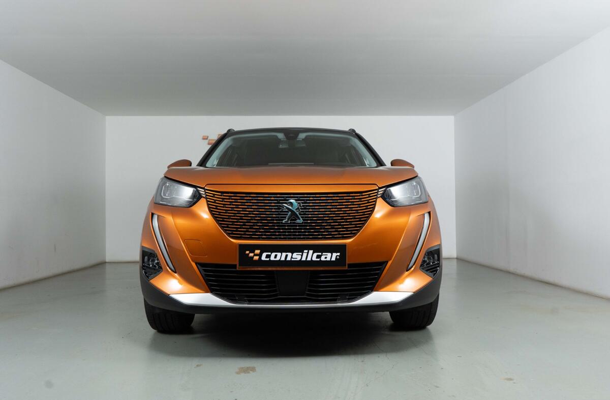 PEUGEOT 2008 e- 50 kWh GT