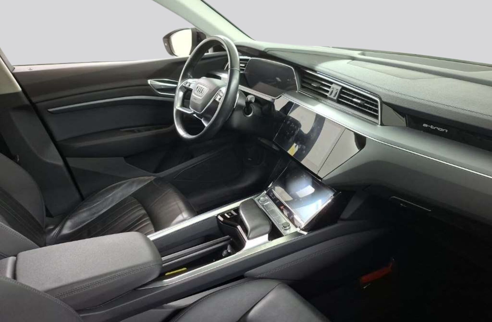 AUDI e-tron 55 quattro Advanced