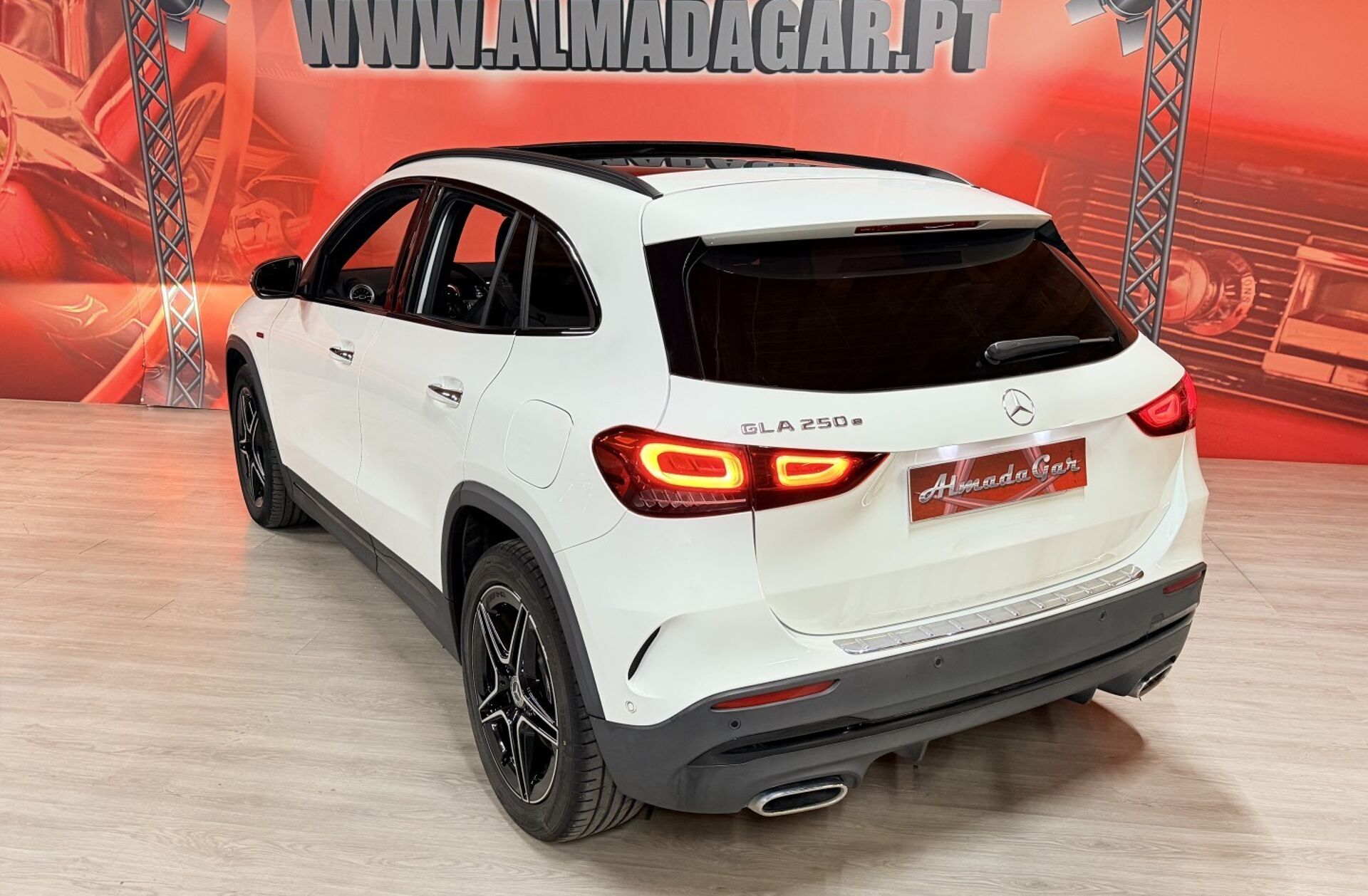 MERCEDES Classe GLA GLA 250 e AMG Line