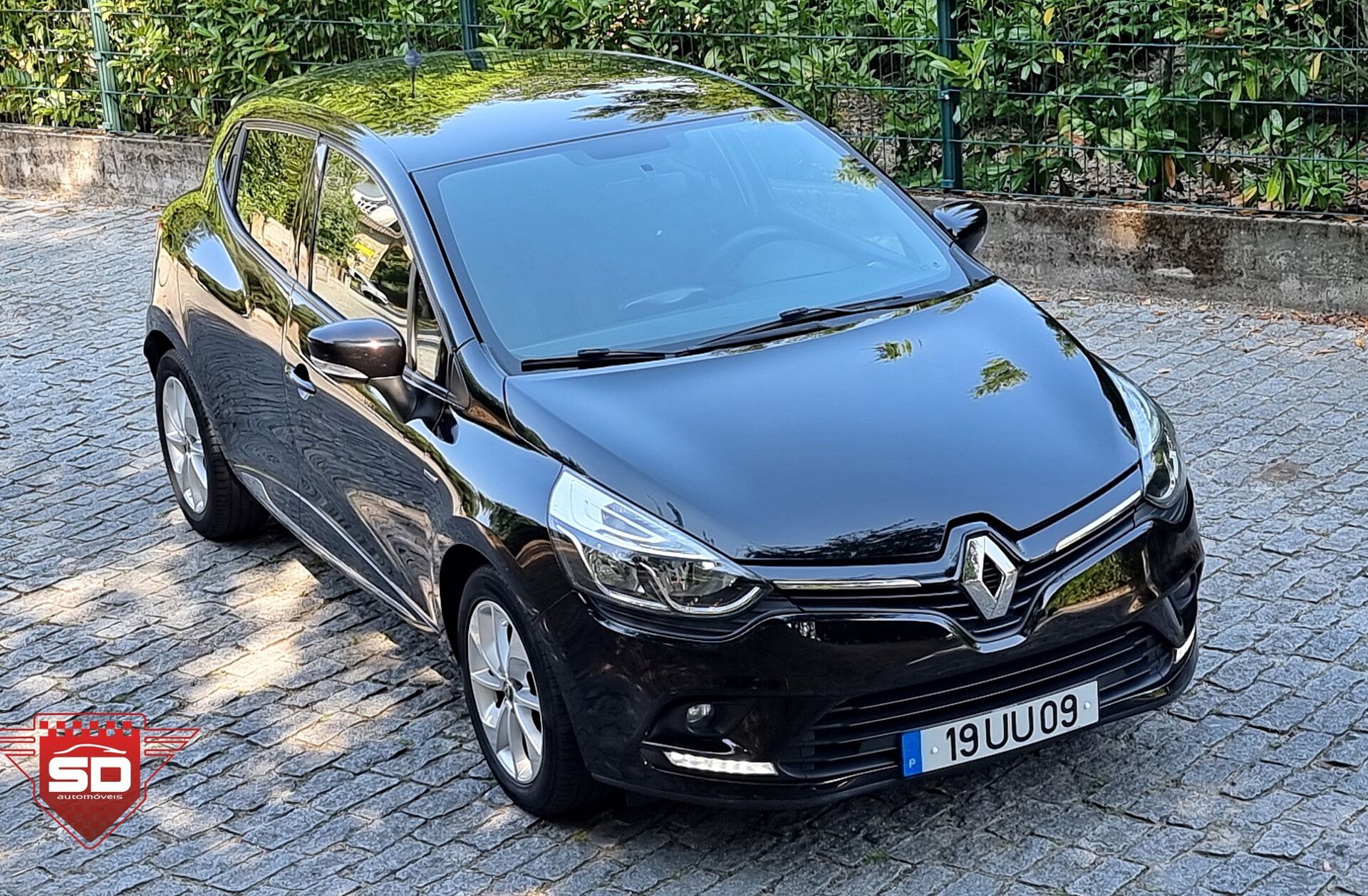 RENAULT Clio 0.9 TCe Limited