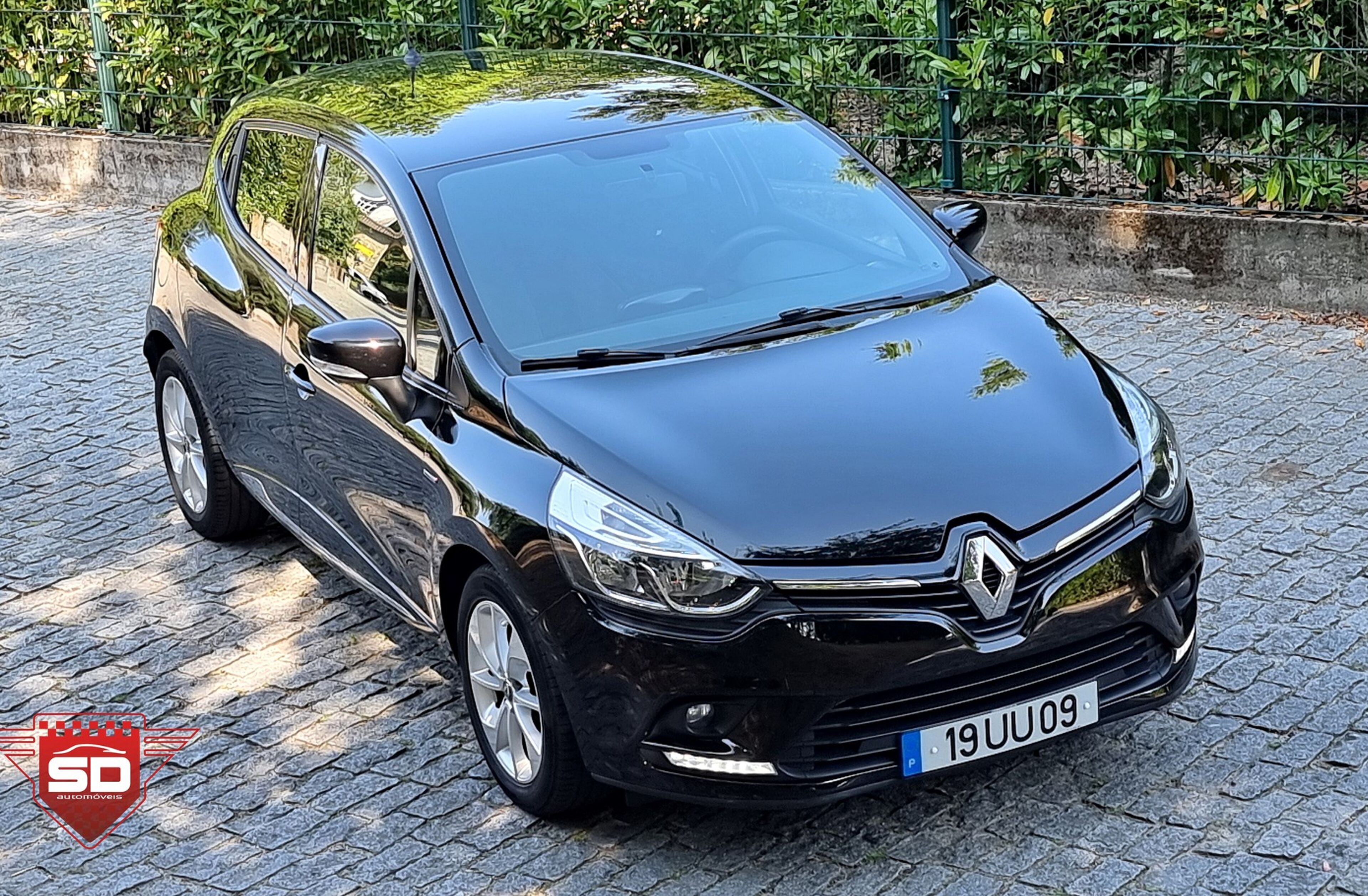 RENAULT Clio 0.9 TCe Limited