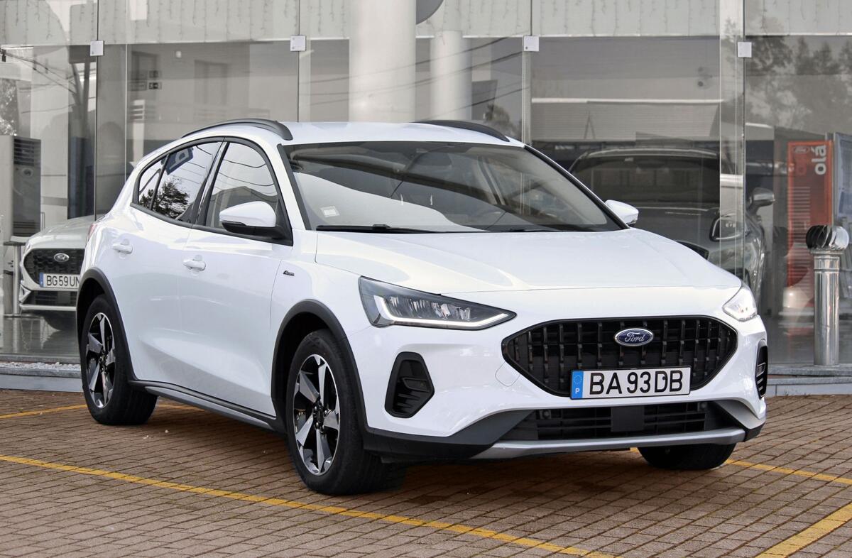 FORD Focus 1.0 EcoBoost MHEV Active X