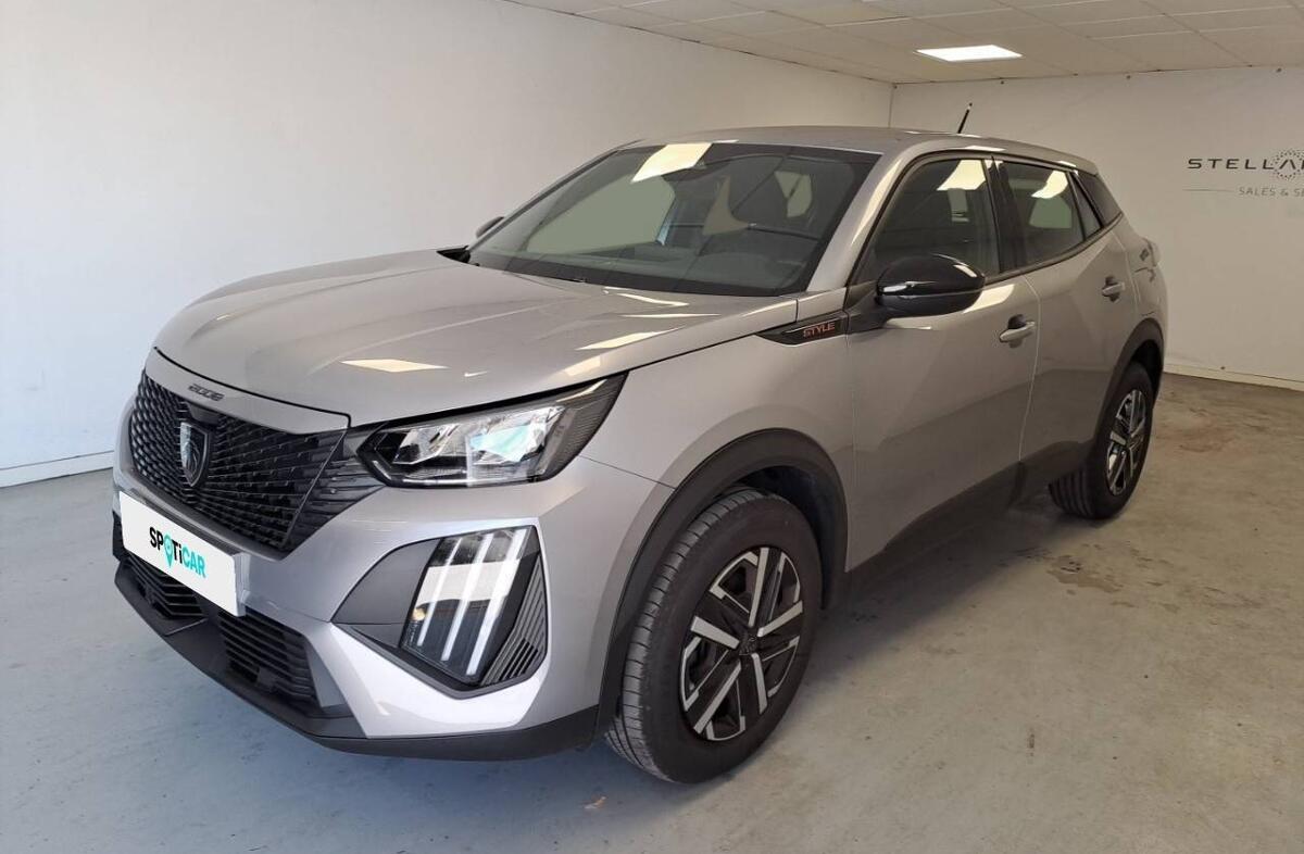 PEUGEOT 2008 1.2 PureTech Style