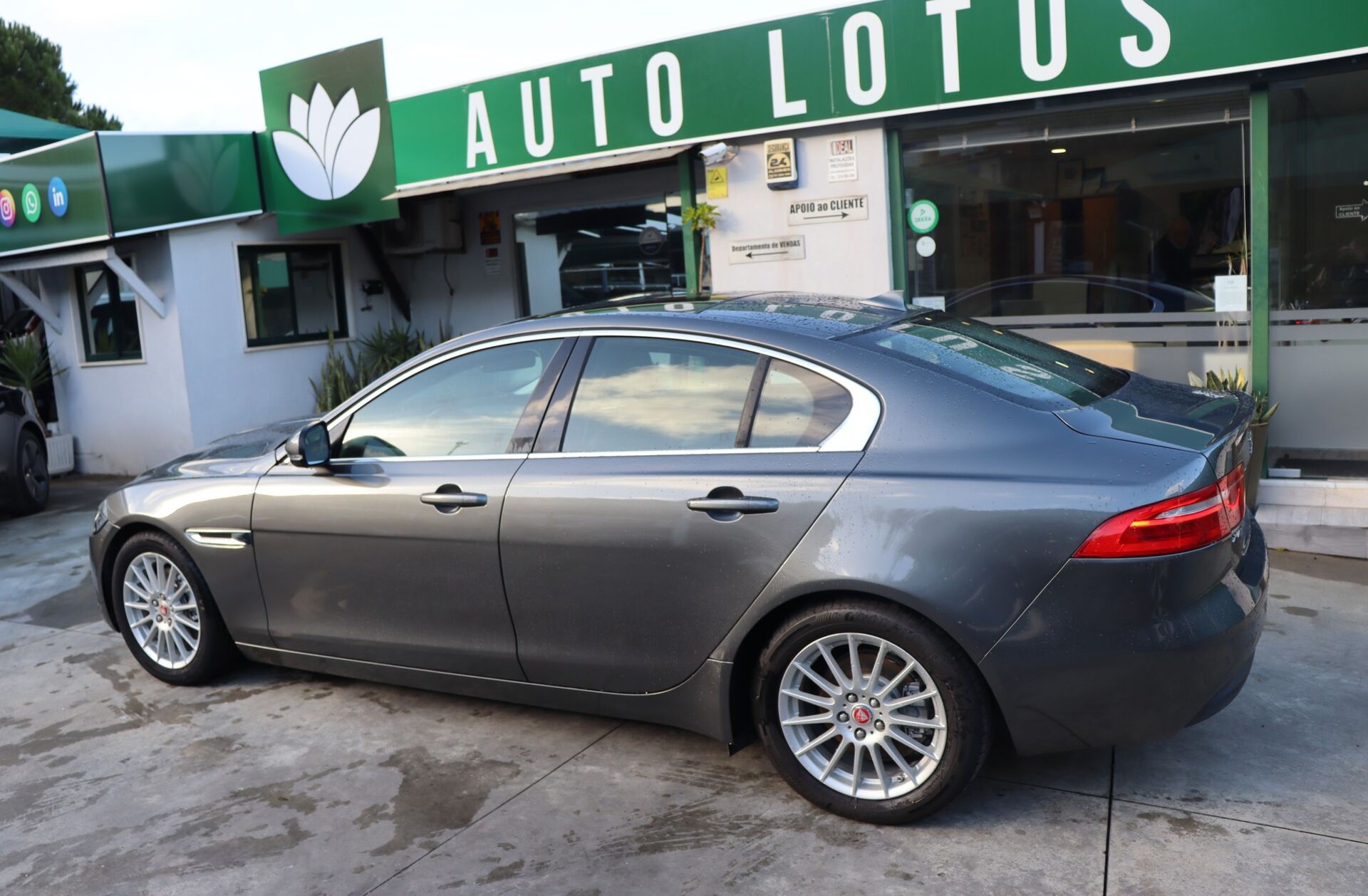 JAGUAR XE 2.0 D Prestige AWD Aut.