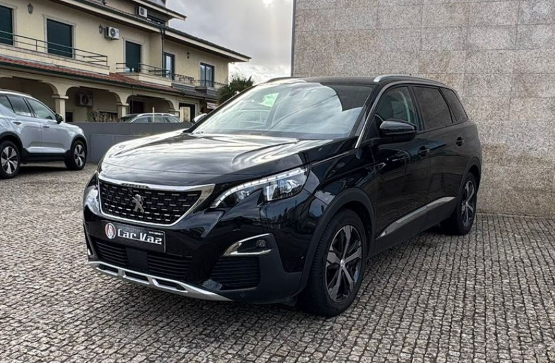PEUGEOT 5008 1.5 BlueHDi Allure