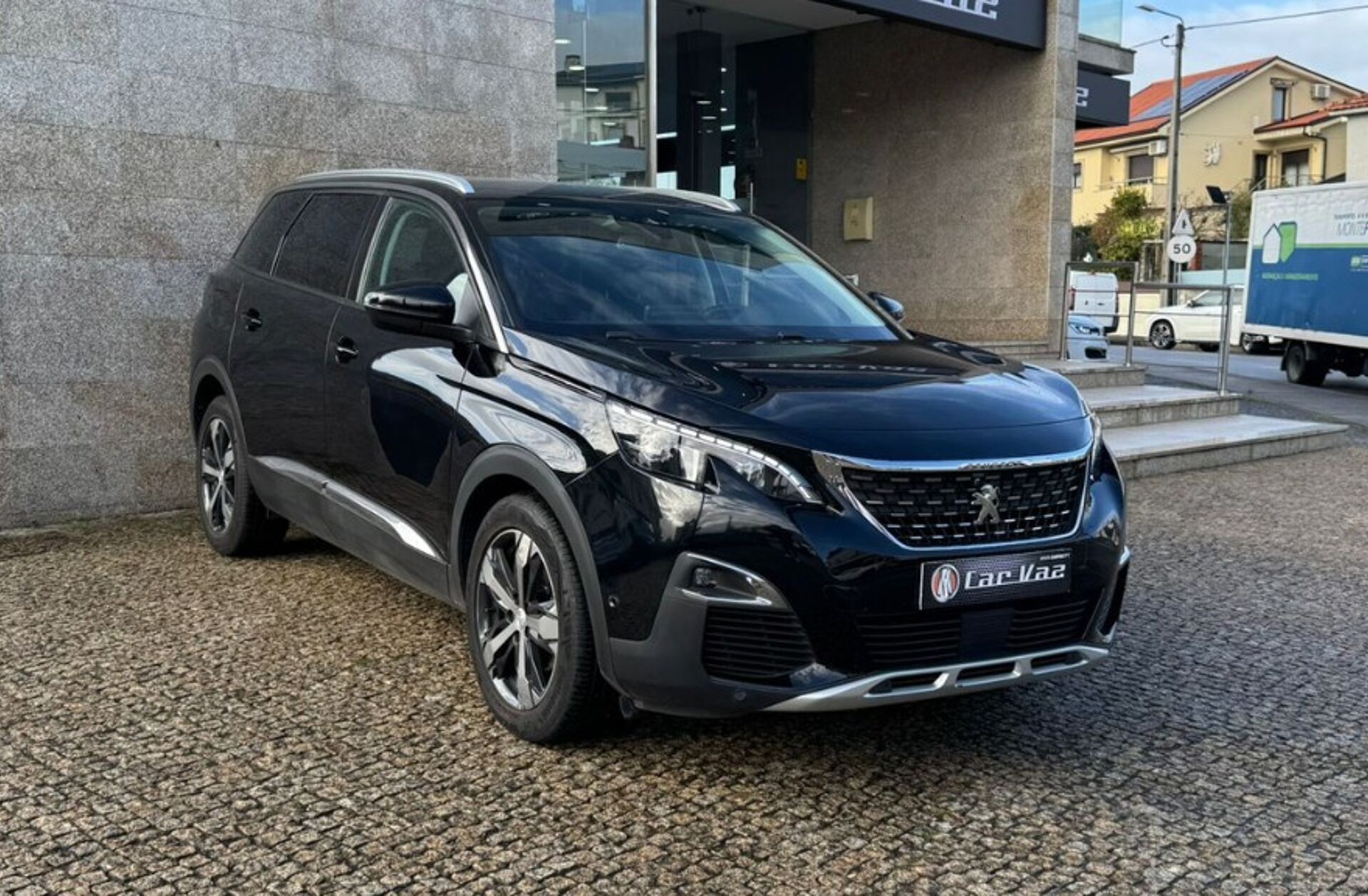 PEUGEOT 5008 1.5 BlueHDi Allure