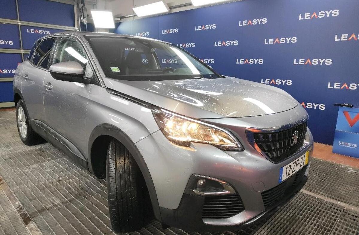 PEUGEOT 3008 1.5 BlueHDi Active