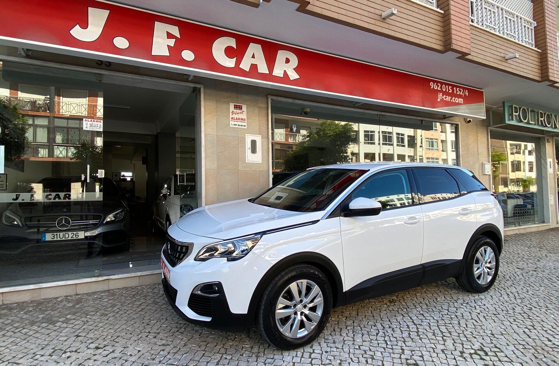 PEUGEOT 3008 PureTech 130 Stop & Start GPF EAT8 Active Business-Pack
