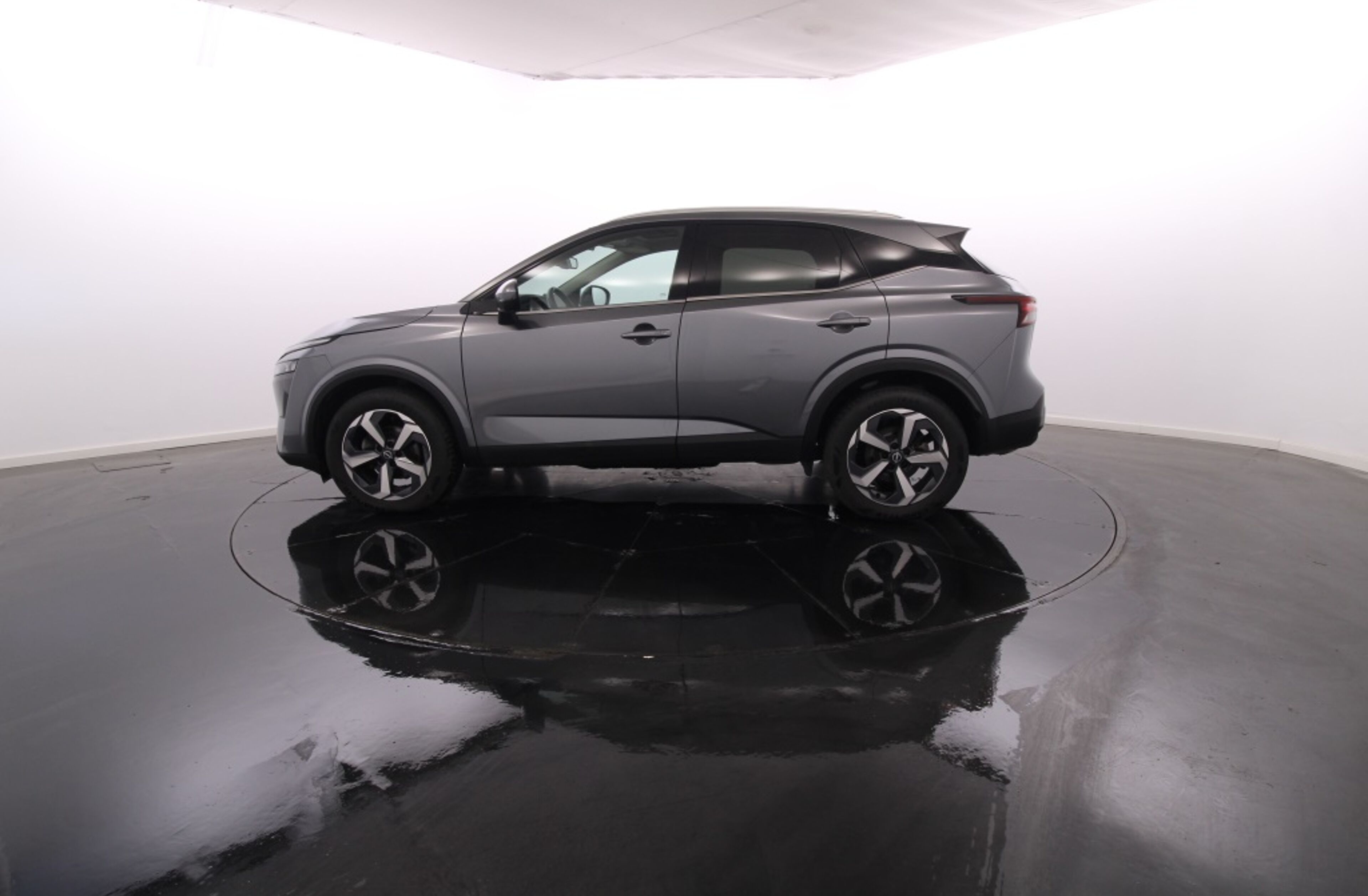 NISSAN Qashqai 1.3 DIG-T N-Connecta