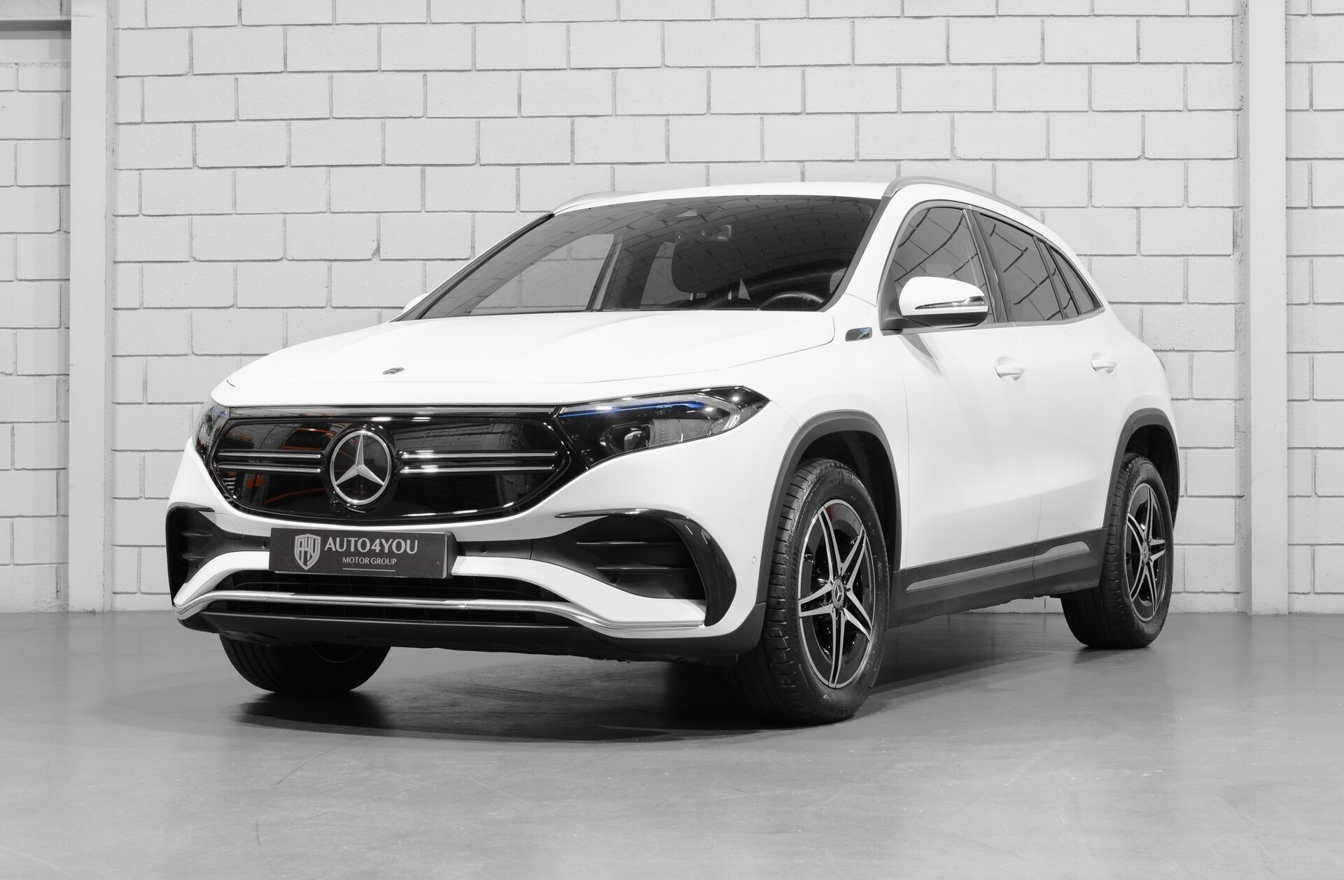 MERCEDES EQA 250 AMG Line