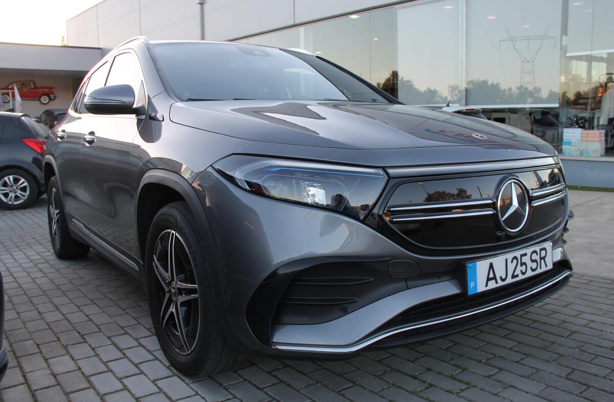 MERCEDES EQA 250 AMG Line