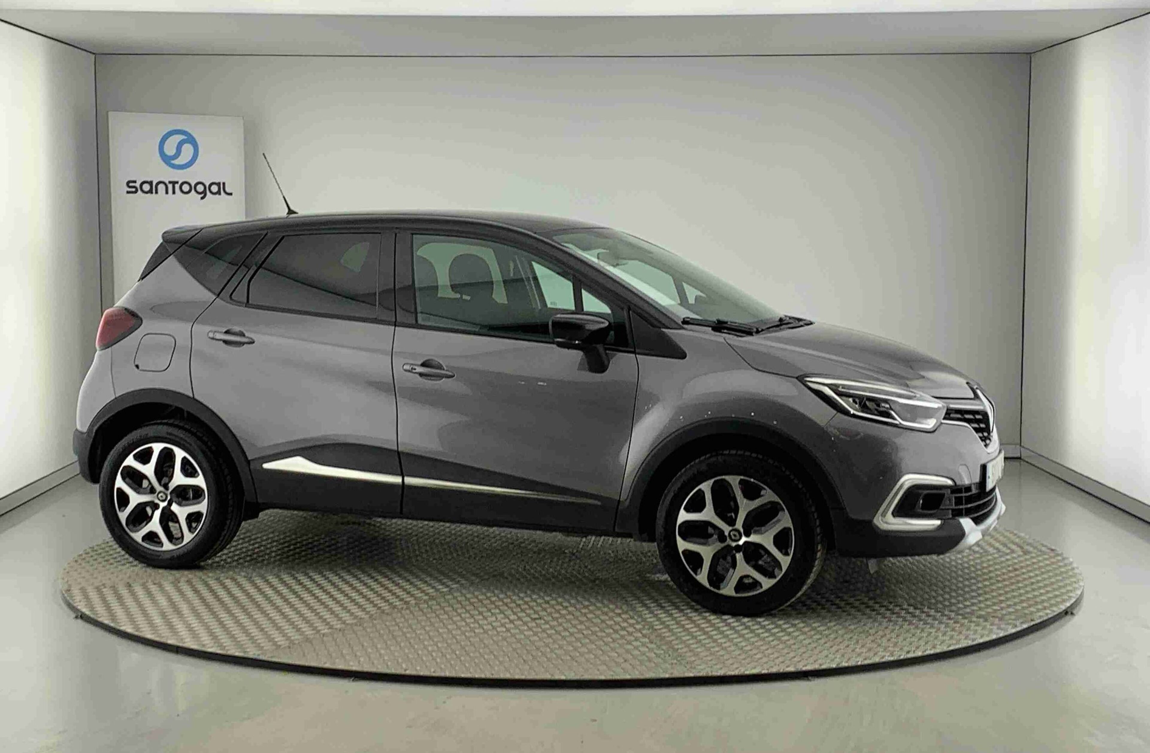 RENAULT Captur 0.9 TCe Exclusive